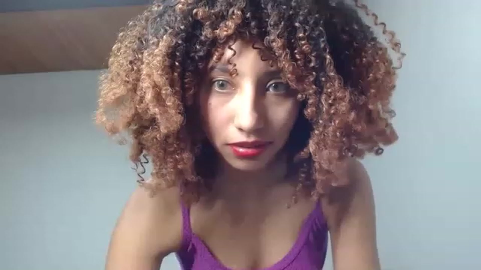 Gallery image thumbnail from Cofewithmilk's myfreecams stream on, 11/21/2022, 01:11 image 14 of 20