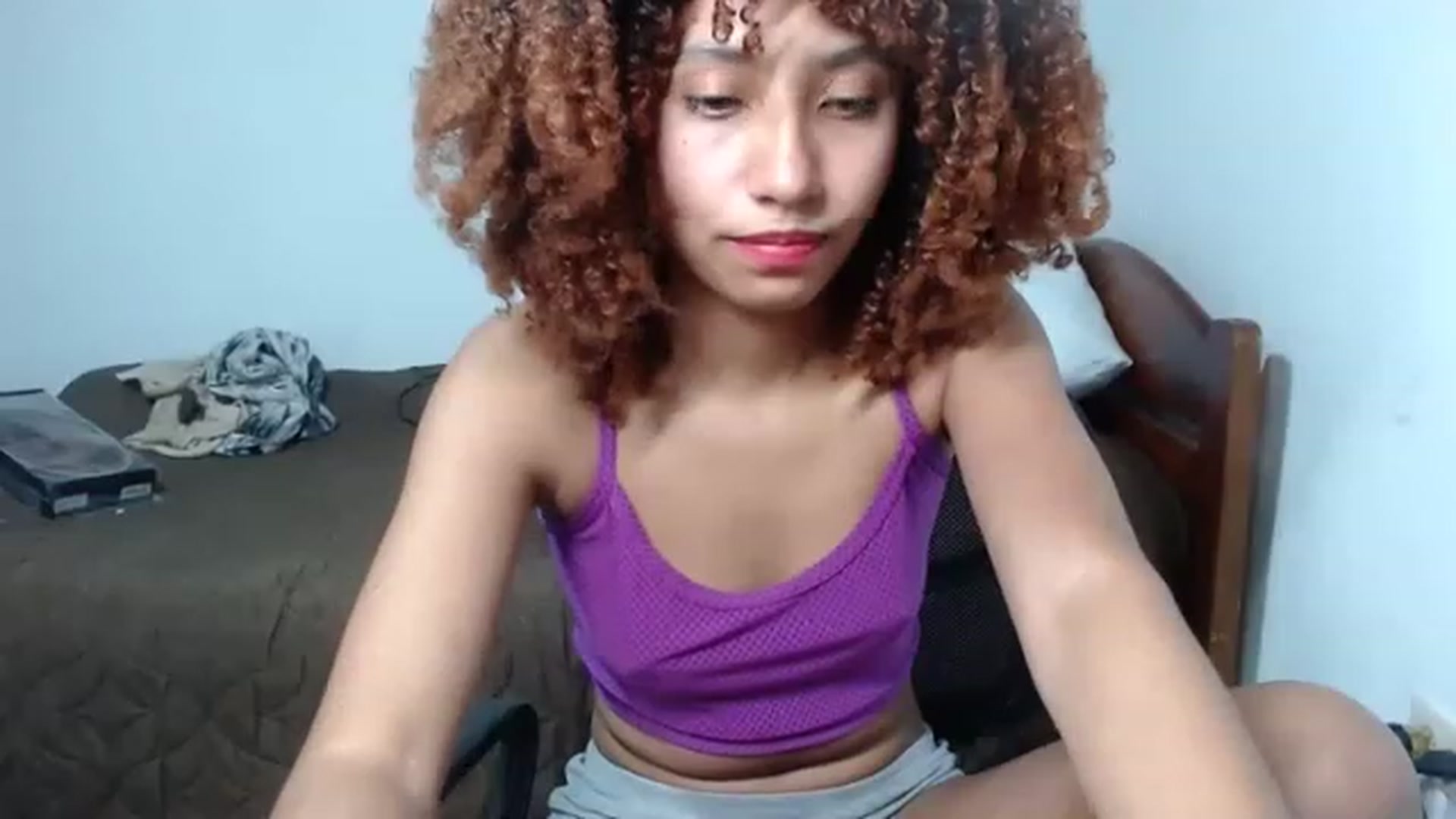 Gallery image thumbnail from Cofewithmilk's myfreecams stream on, 11/21/2022, 02:45 image 12 of 20