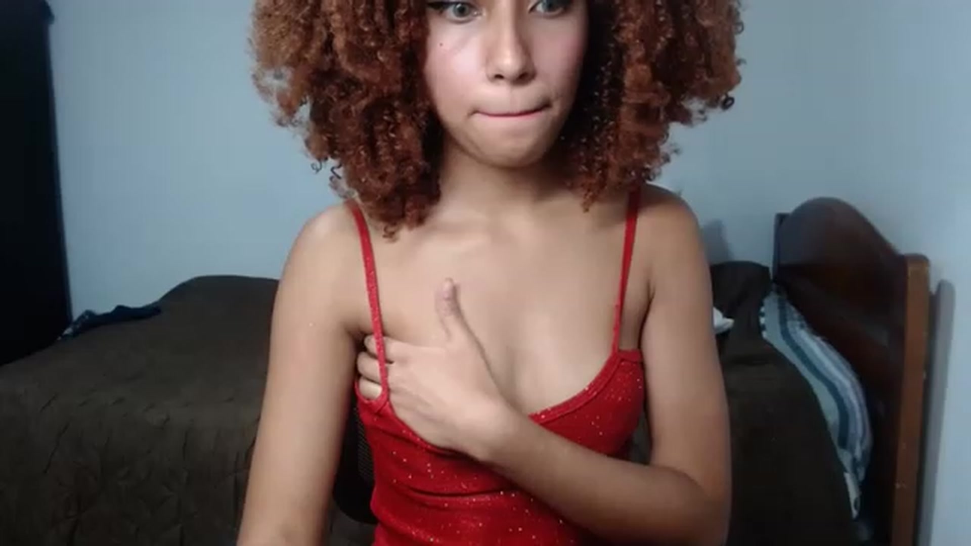 Gallery image thumbnail from Cofewithmilk's myfreecams stream on, 11/25/2022, 04:04 image 6 of 20