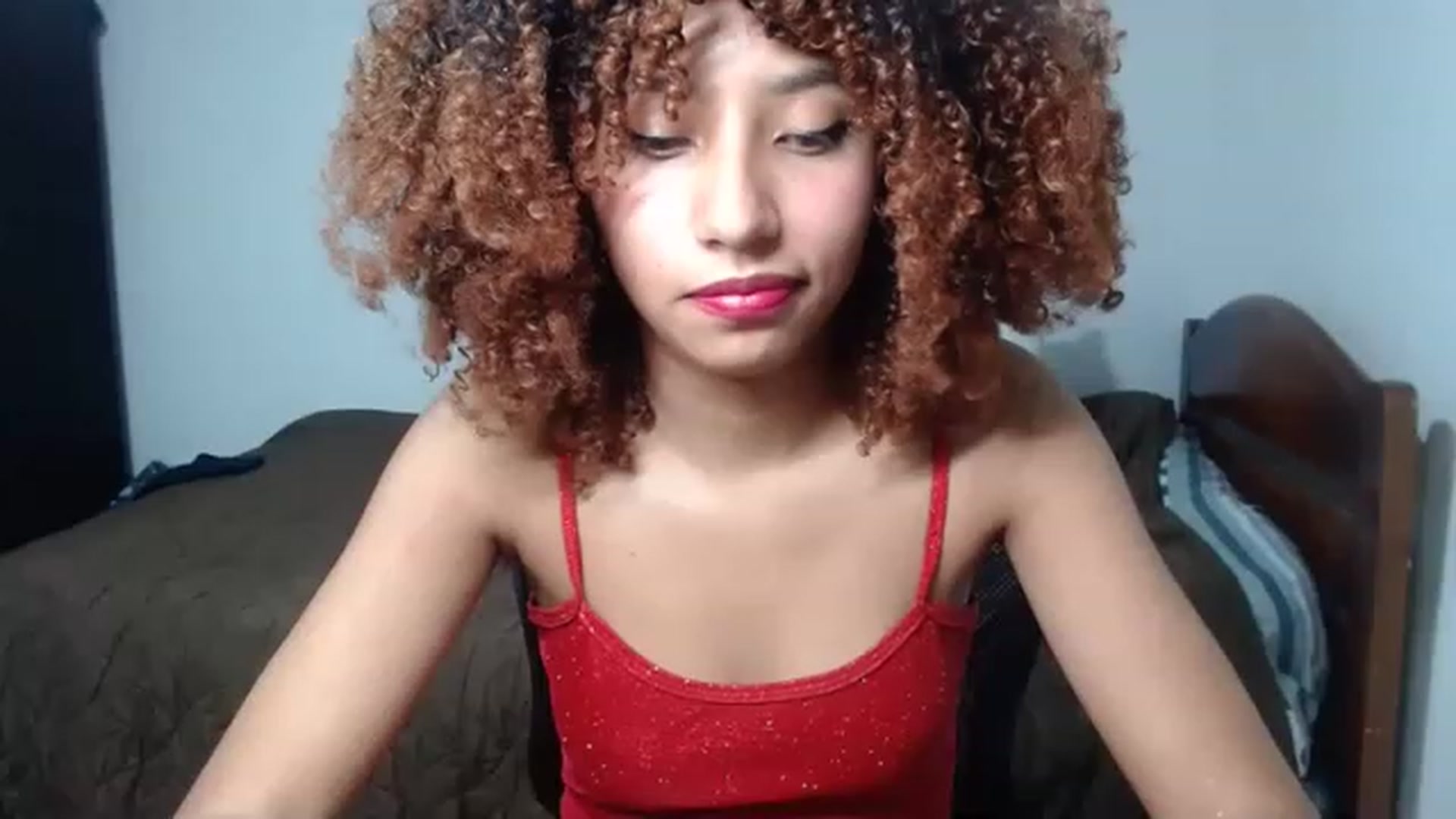 Gallery image thumbnail from Cofewithmilk's myfreecams stream on, 11/25/2022, 04:04 image 17 of 20