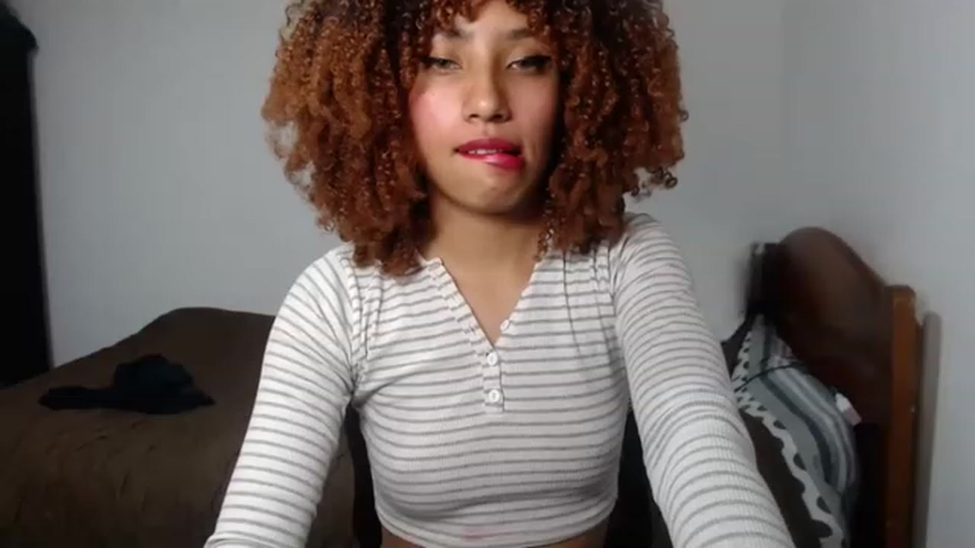 Gallery image thumbnail from Cofewithmilk's myfreecams stream on, 11/27/2022, 01:30 image 15 of 20