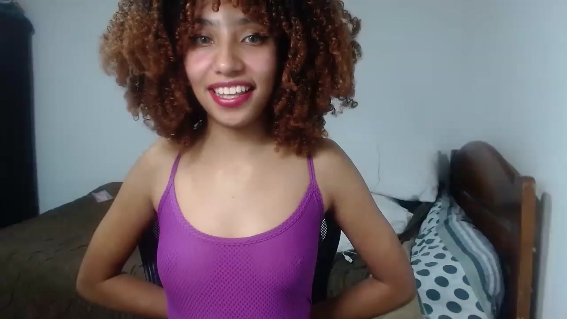 Gallery image thumbnail from Cofewithmilk's myfreecams stream on, 11/29/2022, 01:57 image 17 of 20
