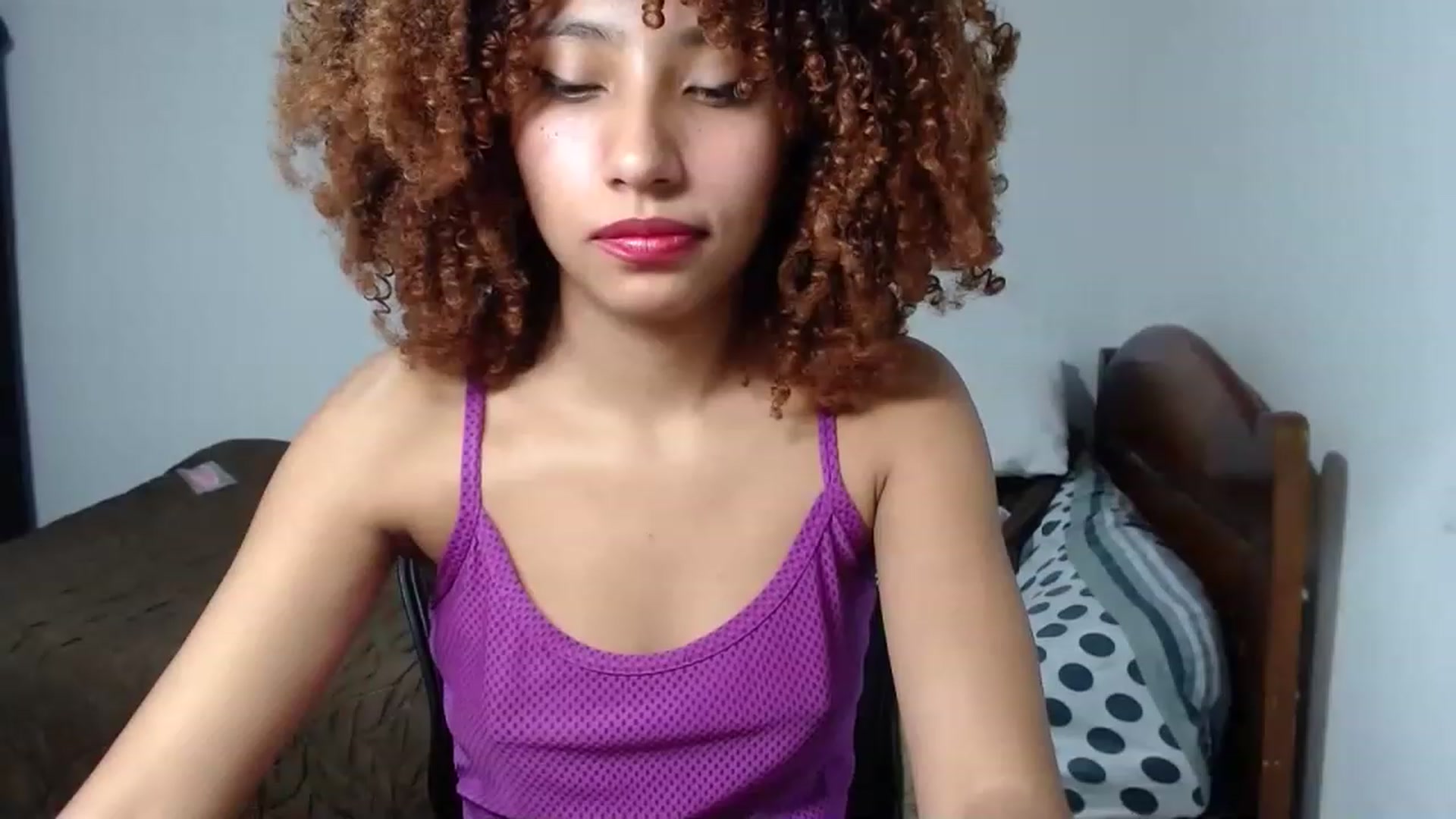 Gallery image thumbnail from Cofewithmilk's myfreecams stream on, 11/29/2022, 02:42 image 7 of 20