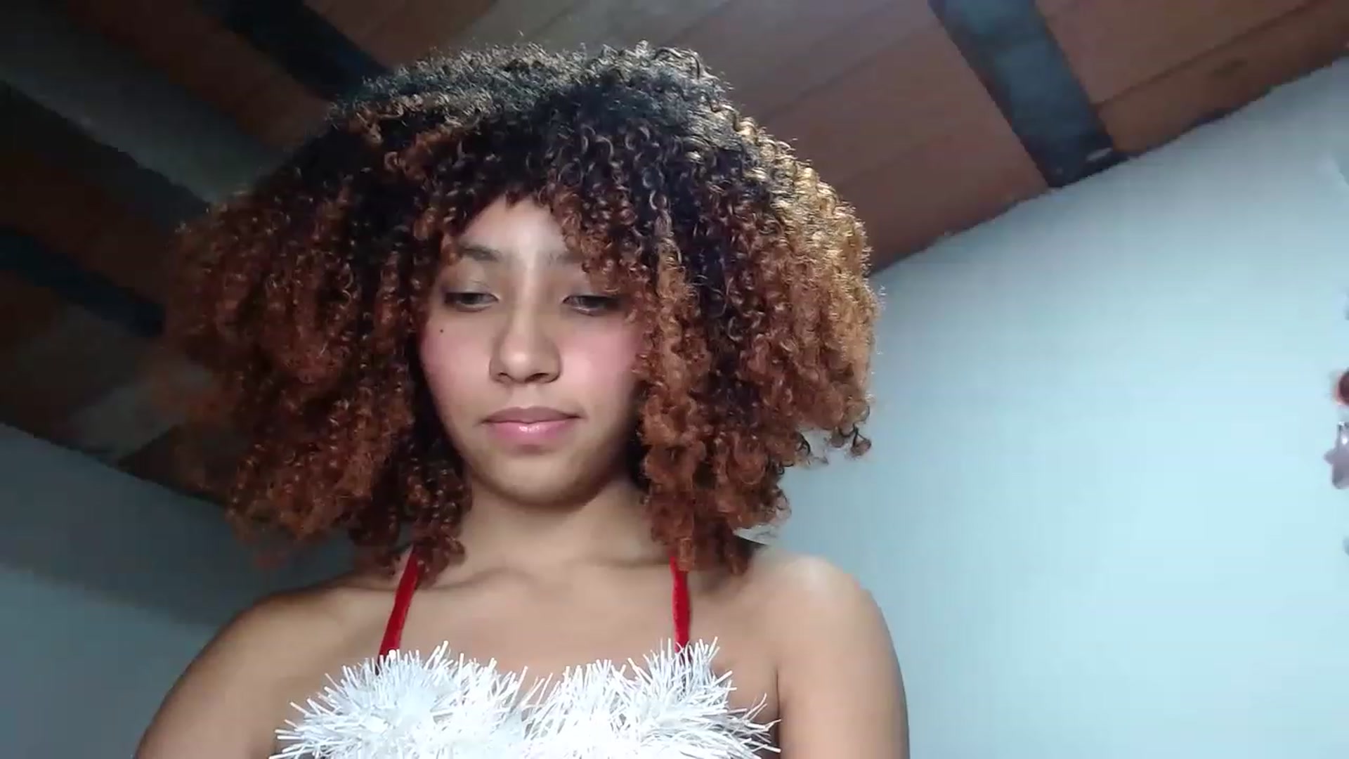 Gallery image thumbnail from Cofewithmilk's myfreecams stream on, 12/25/2022, 24:52 image 14 of 20