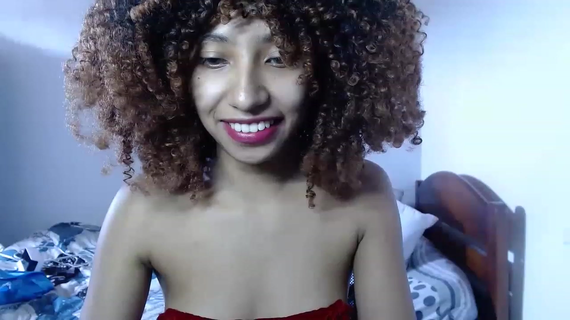 Gallery image thumbnail from Cofewithmilk's myfreecams stream on, 12/31/2022, 17:25 image 16 of 20