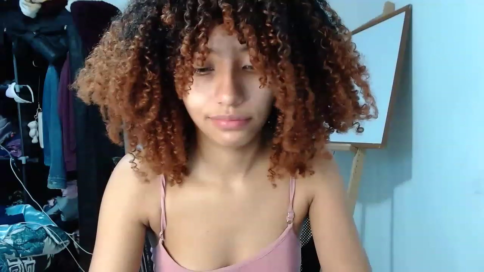 Gallery image thumbnail from Cofewithmilk's myfreecams stream on, 02/05/2023, 17:31 image 11 of 20