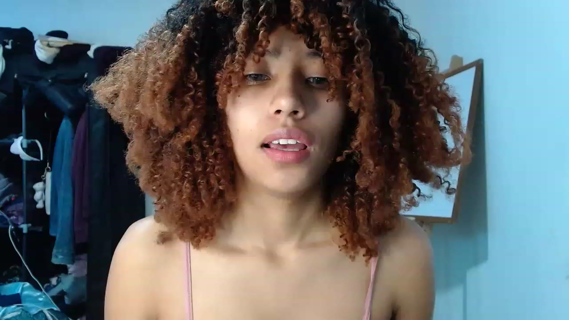 Gallery image thumbnail from Cofewithmilk's myfreecams stream on, 02/05/2023, 18:16 image 4 of 20