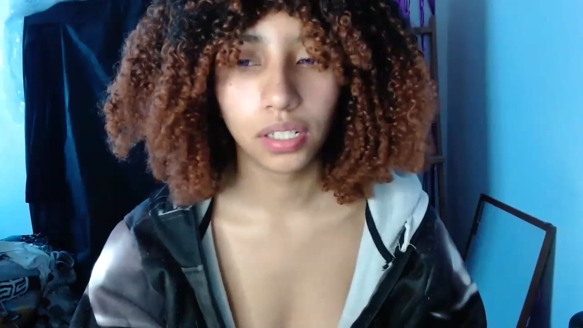 Gallery image thumbnail from Cofewithmilk's myfreecams stream on, 02/26/2023, 17:32 image 11 of 20