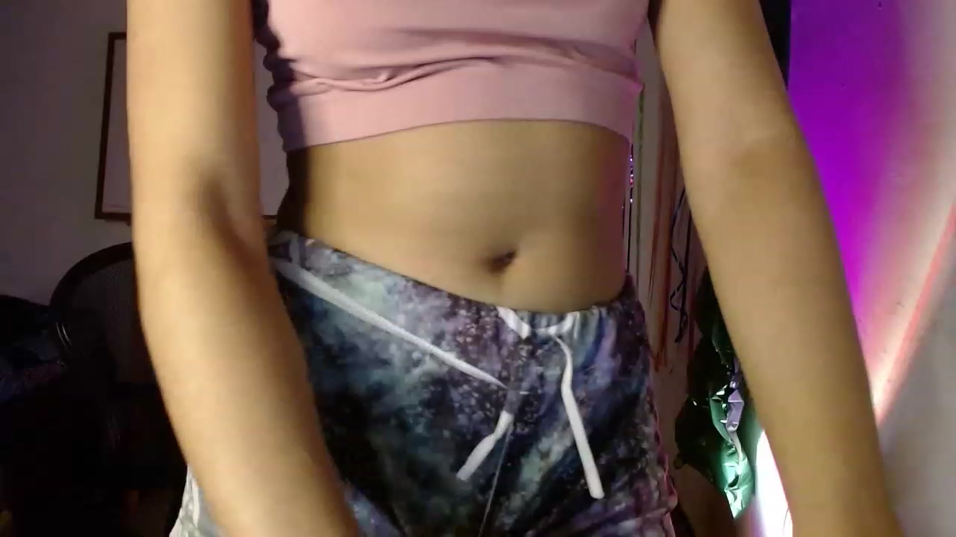 Gallery image thumbnail from Cofewithmilk's myfreecams stream on, 03/20/2023, 02:32 image 18 of 20