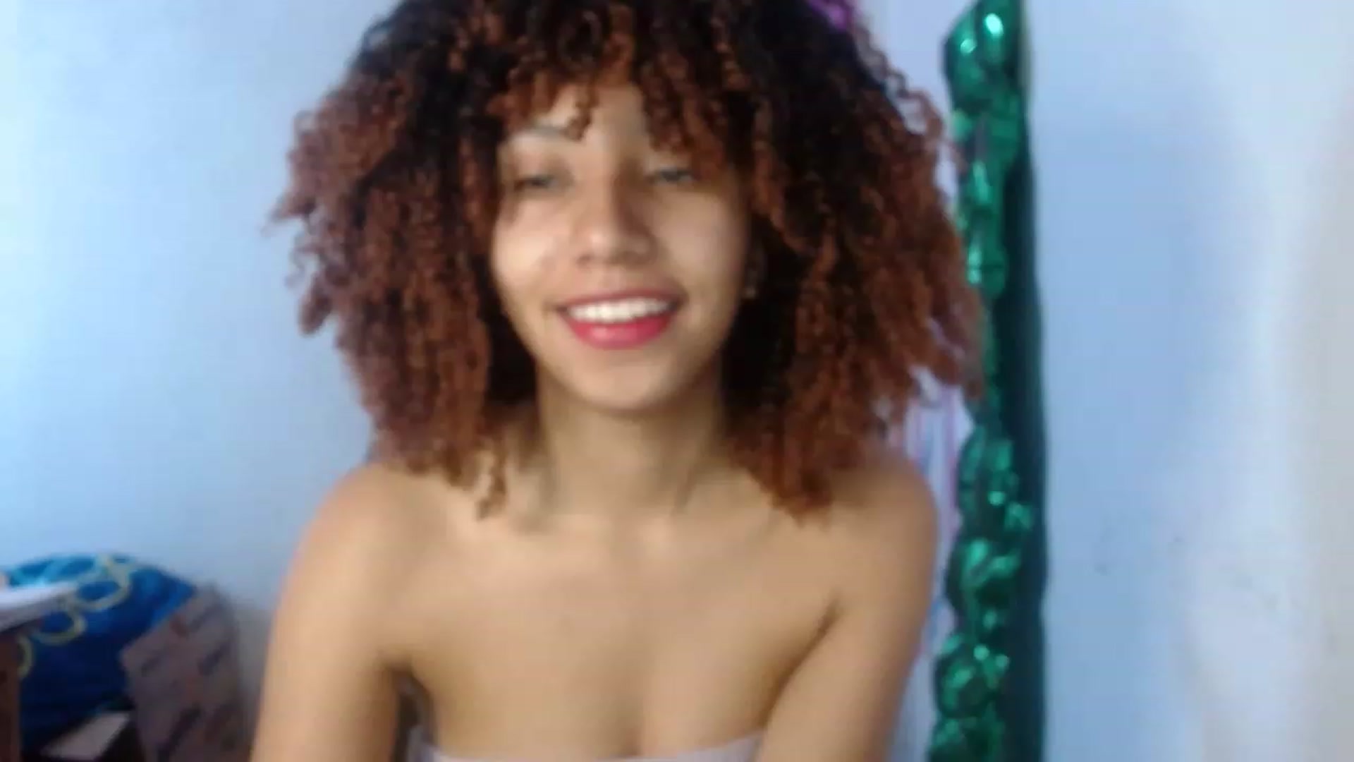 Gallery image thumbnail from Cofewithmilk's myfreecams stream on, 03/28/2023, 14:25 image 18 of 20