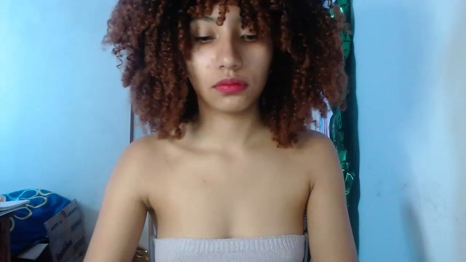 Gallery image thumbnail from Cofewithmilk's myfreecams stream on, 03/28/2023, 14:48 image 5 of 20