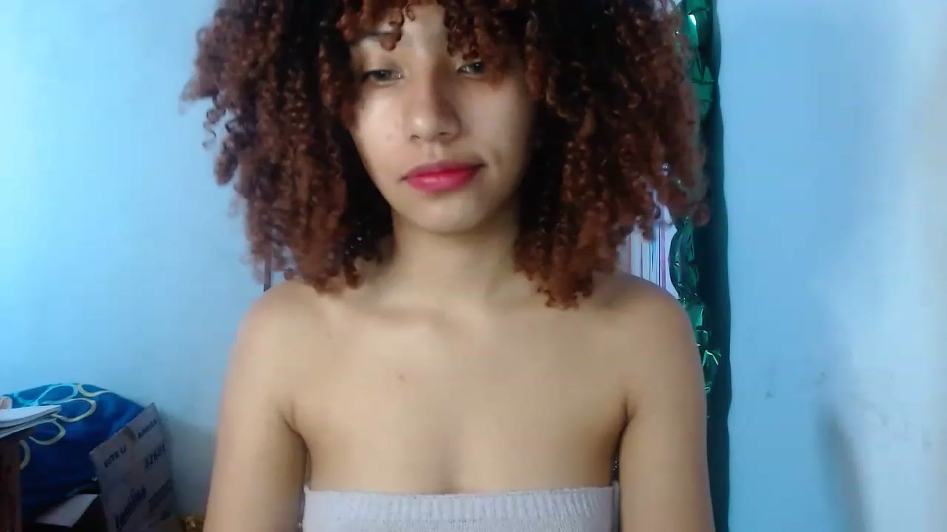 Gallery image thumbnail from Cofewithmilk's myfreecams stream on, 03/28/2023, 14:48 image 4 of 20
