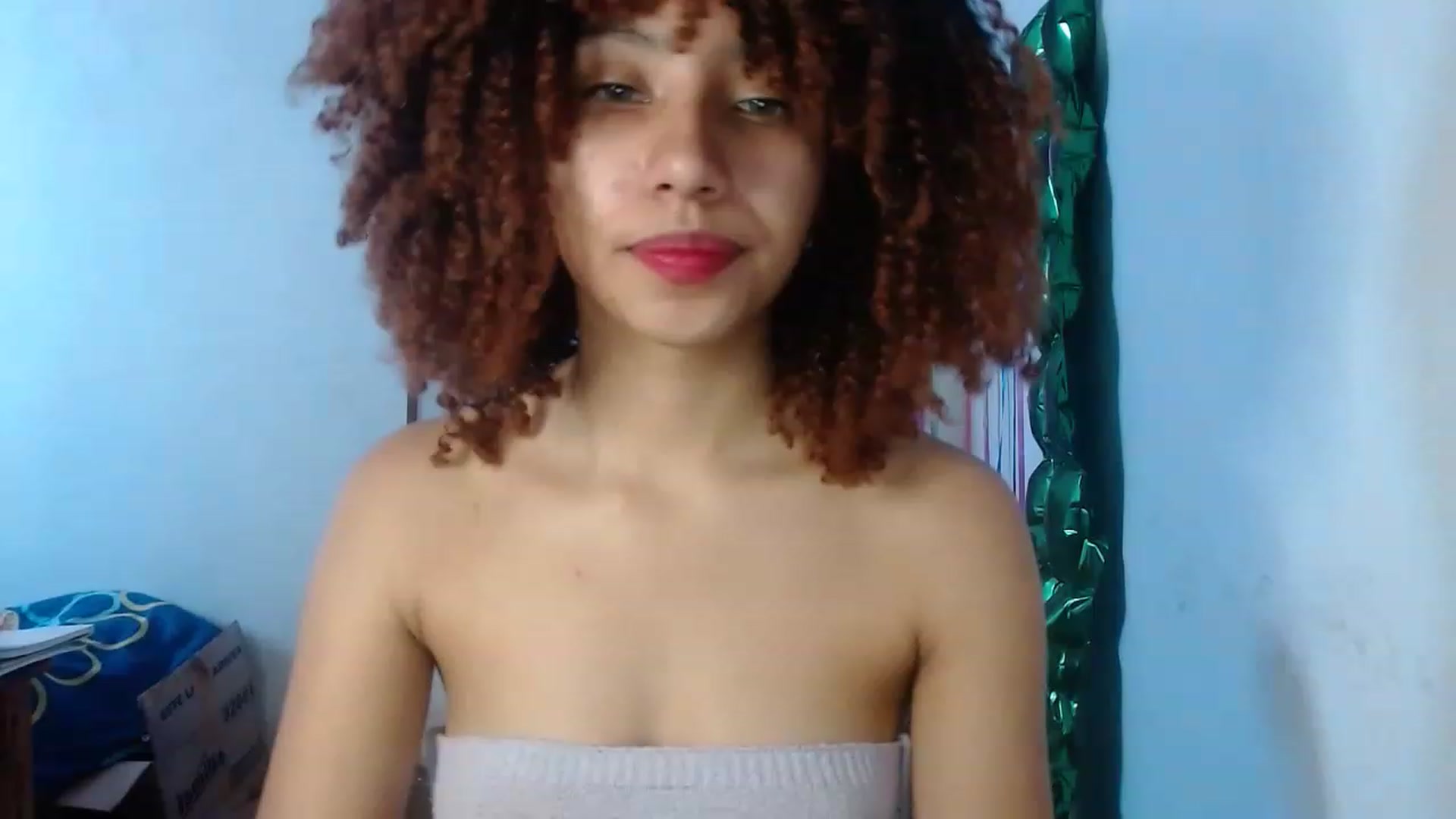 Gallery image thumbnail from Cofewithmilk's myfreecams stream on, 03/28/2023, 14:48 image 1 of 20