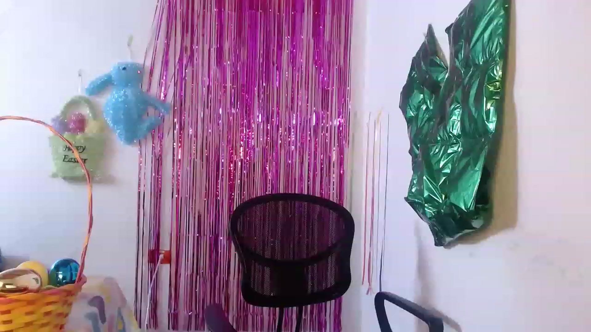 Gallery image thumbnail from Cofewithmilk's myfreecams stream on, 04/09/2023, 18:31 image 3 of 20