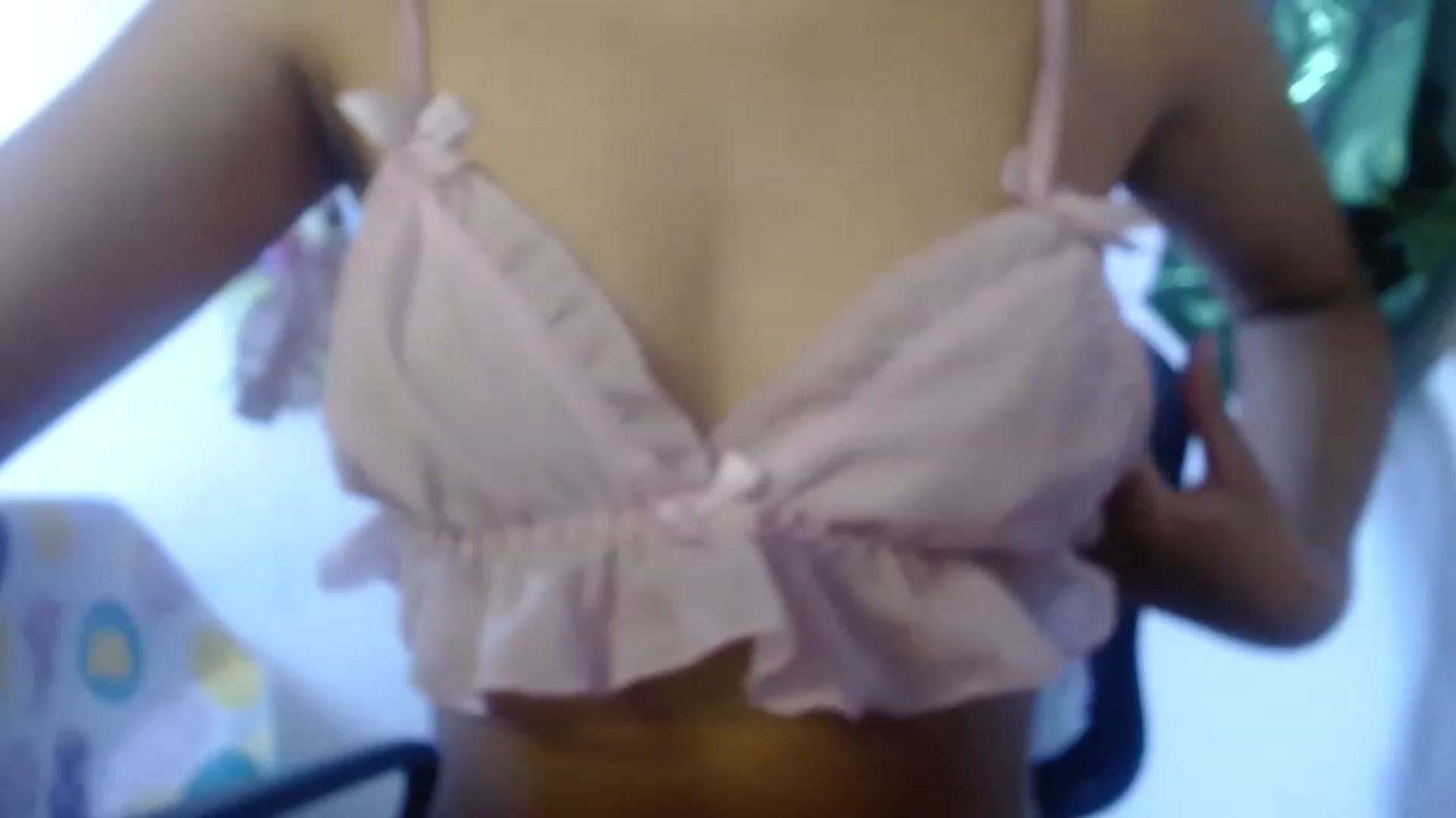 Gallery image thumbnail from Cofewithmilk's myfreecams stream on, 04/09/2023, 21:44 image 14 of 20