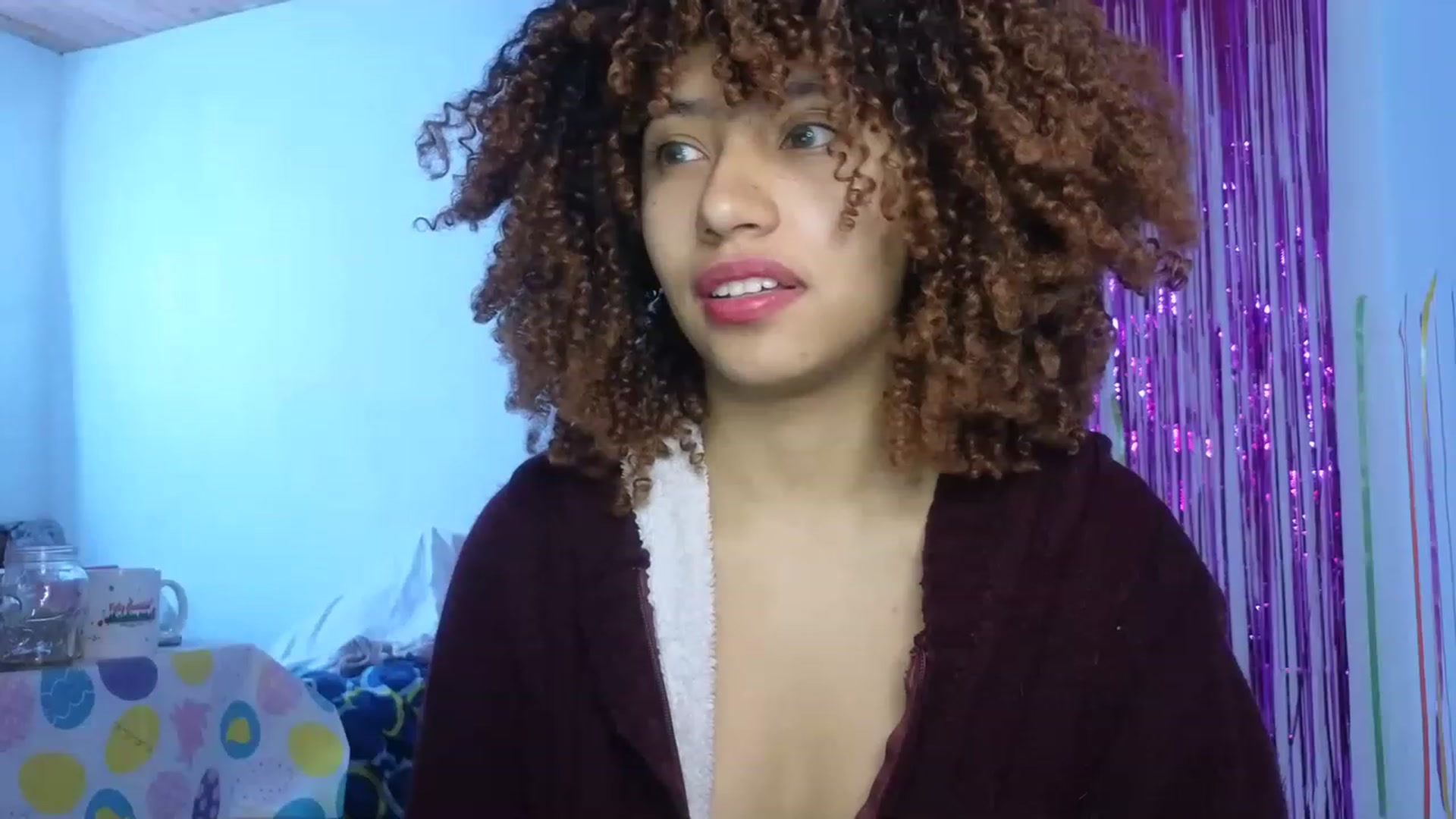 Gallery image thumbnail from Cofewithmilk's myfreecams stream on, 04/15/2023, 16:04 image 16 of 20