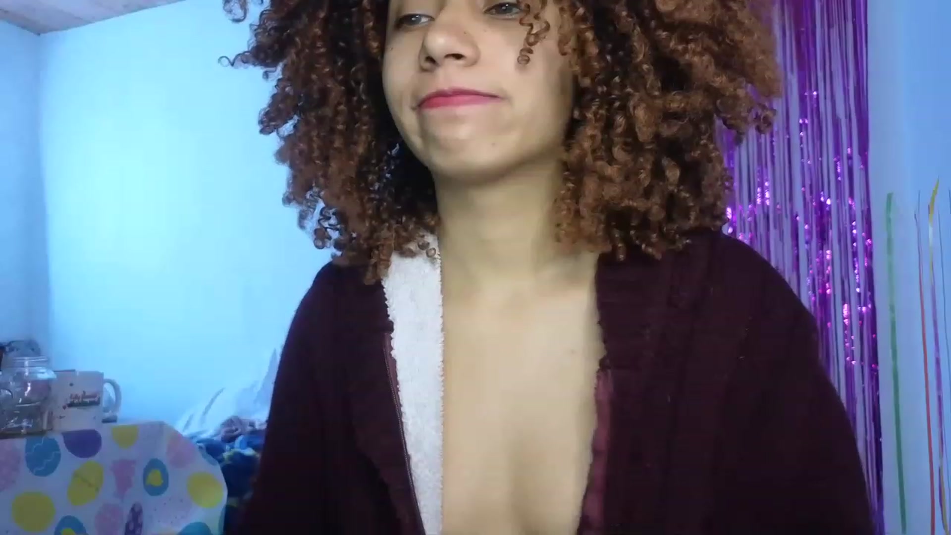 Gallery image thumbnail from Cofewithmilk's myfreecams stream on, 04/15/2023, 16:04 image 15 of 20