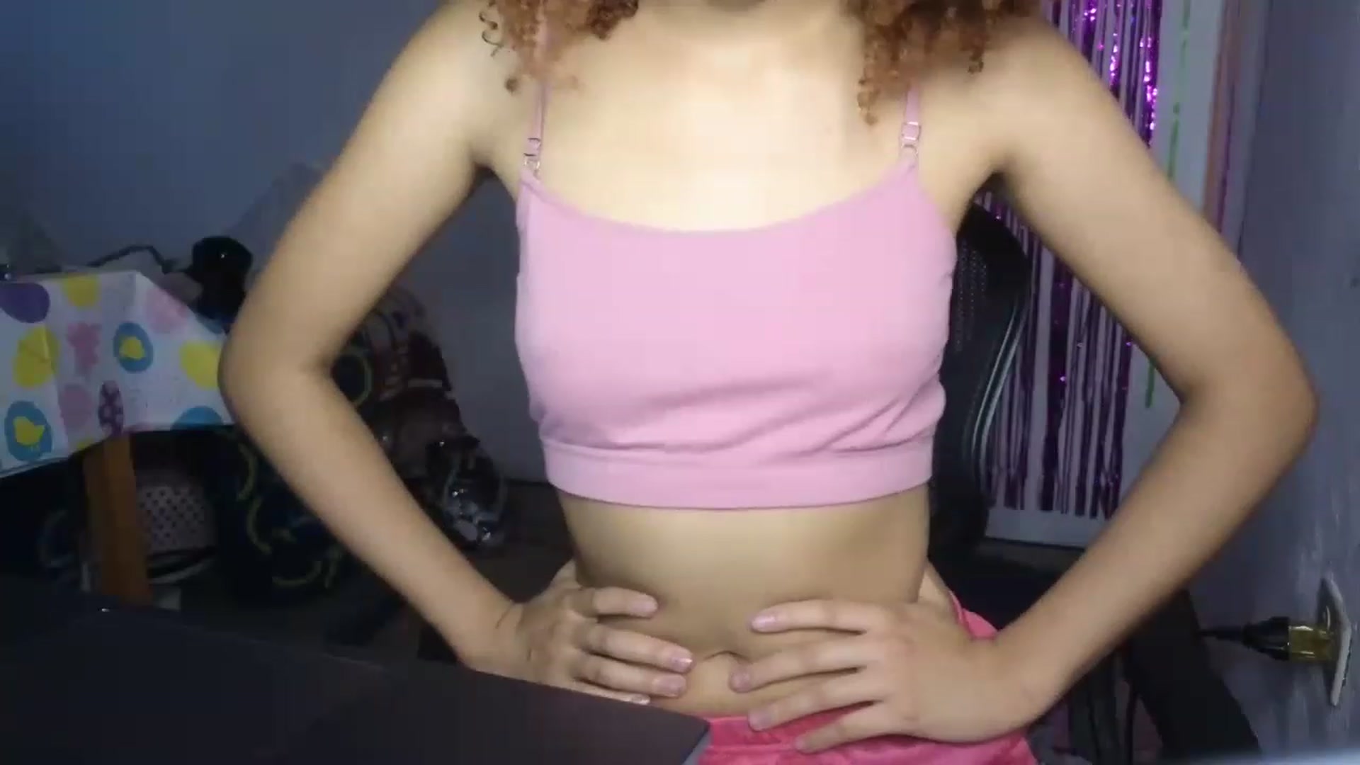 Gallery image thumbnail from Cofewithmilk's myfreecams stream on, 04/16/2023, 23:34 image 6 of 20