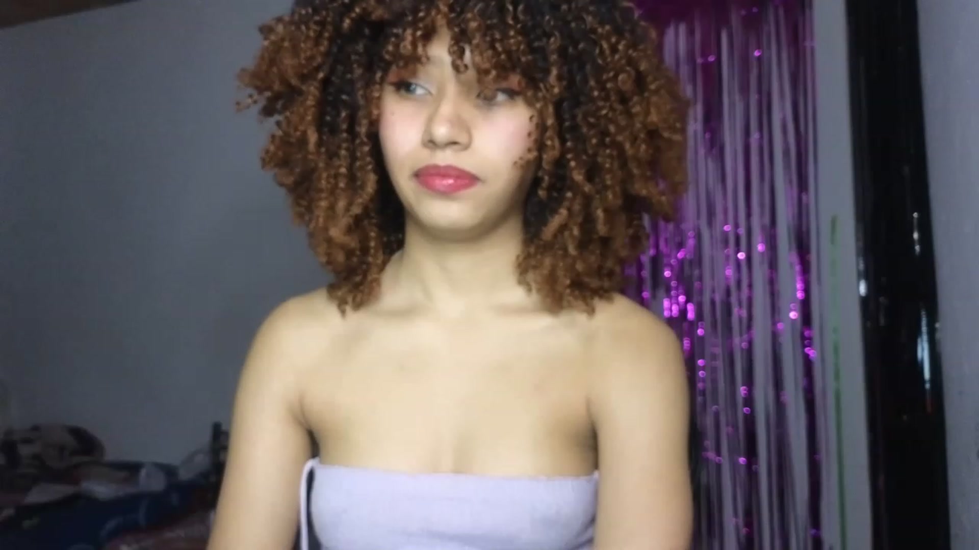 Gallery image thumbnail from Cofewithmilk's myfreecams stream on, 04/23/2023, 02:51 image 4 of 20