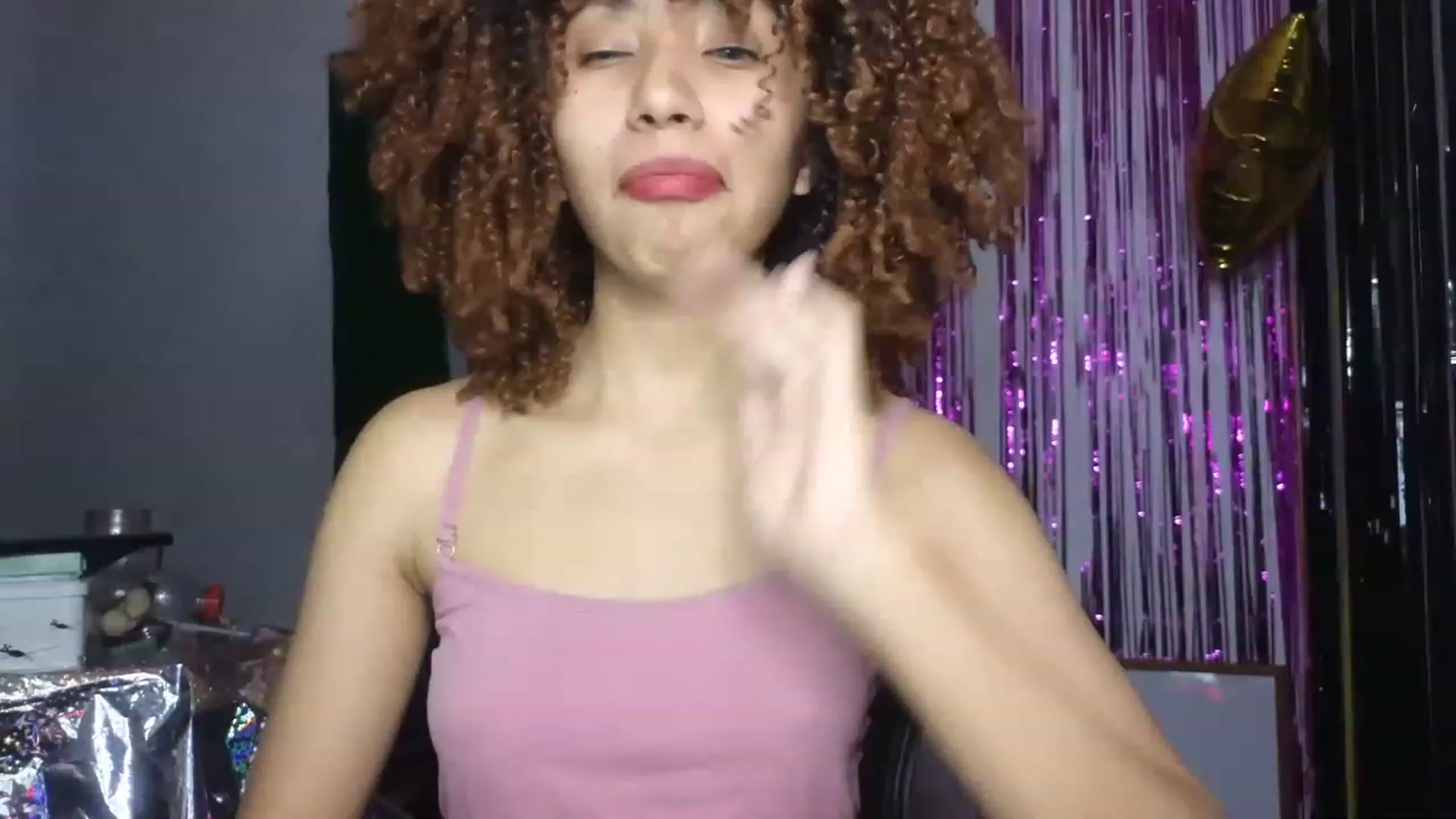 Gallery image thumbnail from Cofewithmilk's myfreecams stream on, 04/26/2023, 03:29 image 5 of 20