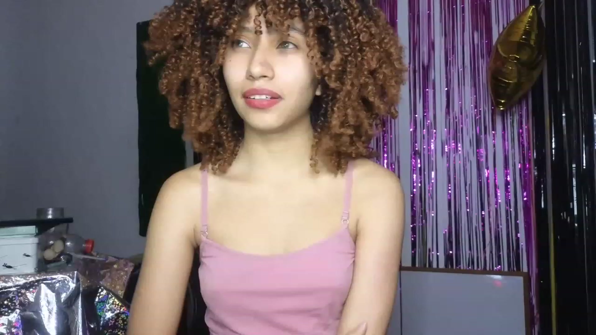 Gallery image thumbnail from Cofewithmilk's myfreecams stream on, 04/26/2023, 03:29 image 4 of 20