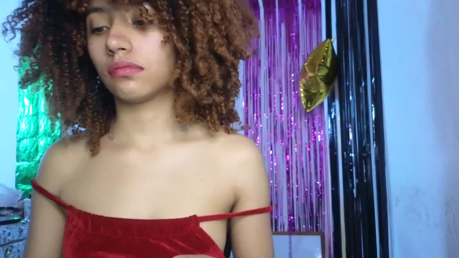 Gallery image thumbnail from Cofewithmilk's myfreecams stream on, 04/28/2023, 18:42 image 20 of 20