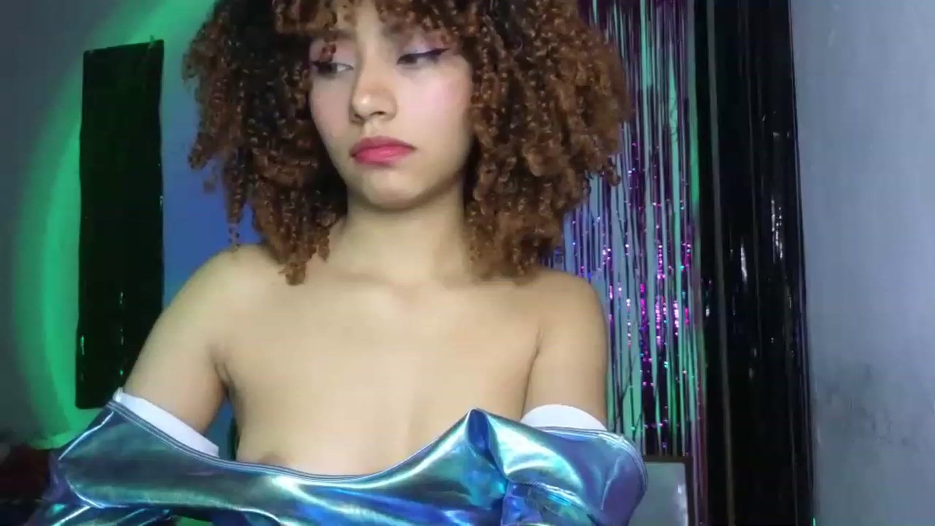 Gallery image thumbnail from Cofewithmilk's myfreecams stream on, 05/02/2023, 03:16 image 2 of 20