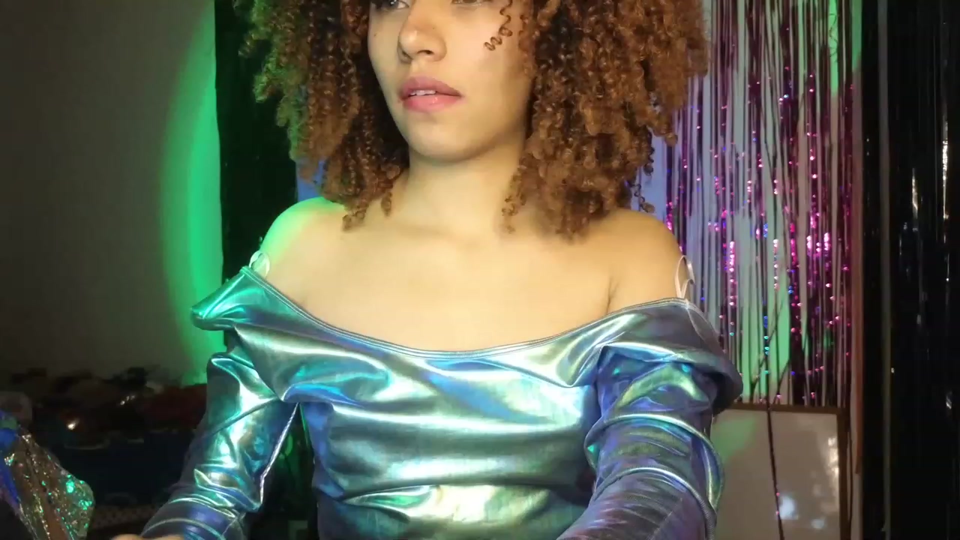 Gallery image thumbnail from Cofewithmilk's myfreecams stream on, 05/02/2023, 06:05 image 1 of 20