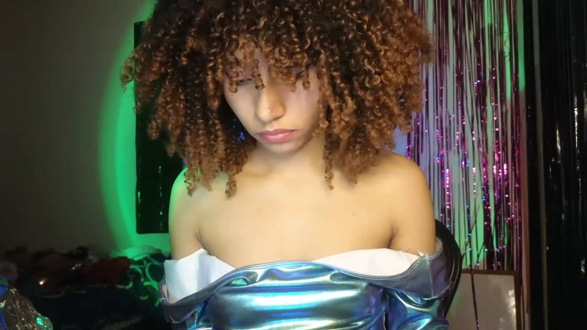 Gallery image thumbnail from Cofewithmilk's myfreecams stream on, 05/02/2023, 06:05 image 10 of 20