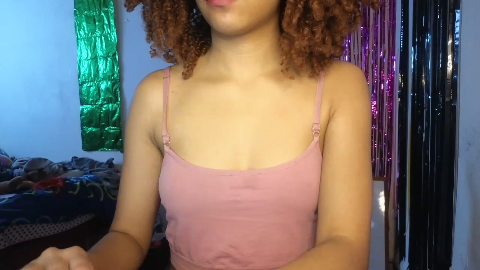 Gallery image thumbnail from Cofewithmilk's myfreecams stream on, 05/03/2023, 20:26 image 15 of 20