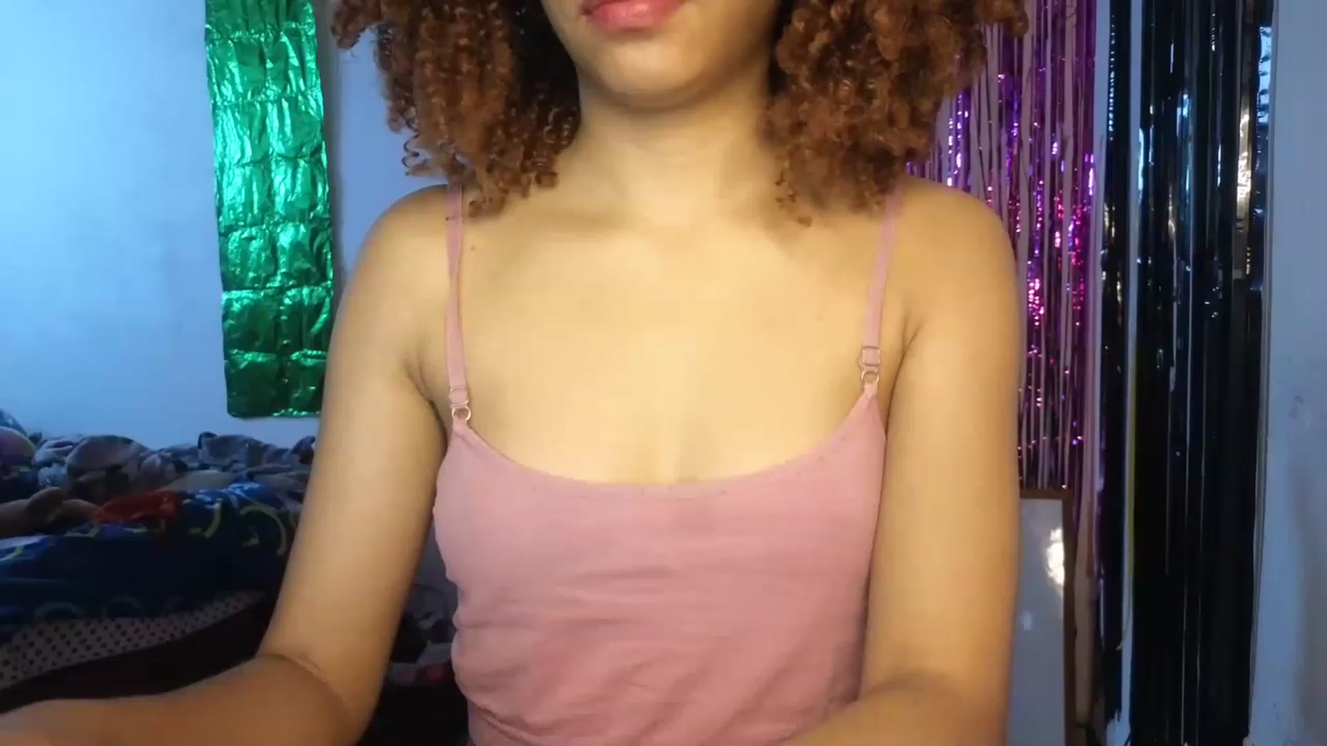 Gallery image thumbnail from Cofewithmilk's myfreecams stream on, 05/03/2023, 20:26 image 12 of 20