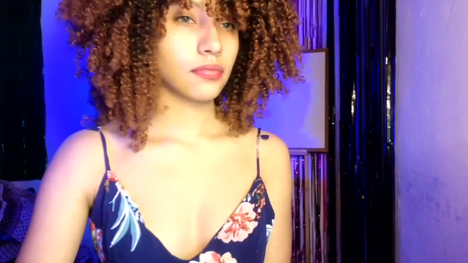 Gallery image thumbnail from Cofewithmilk's myfreecams stream on, 05/05/2023, 24:01 image 6 of 20