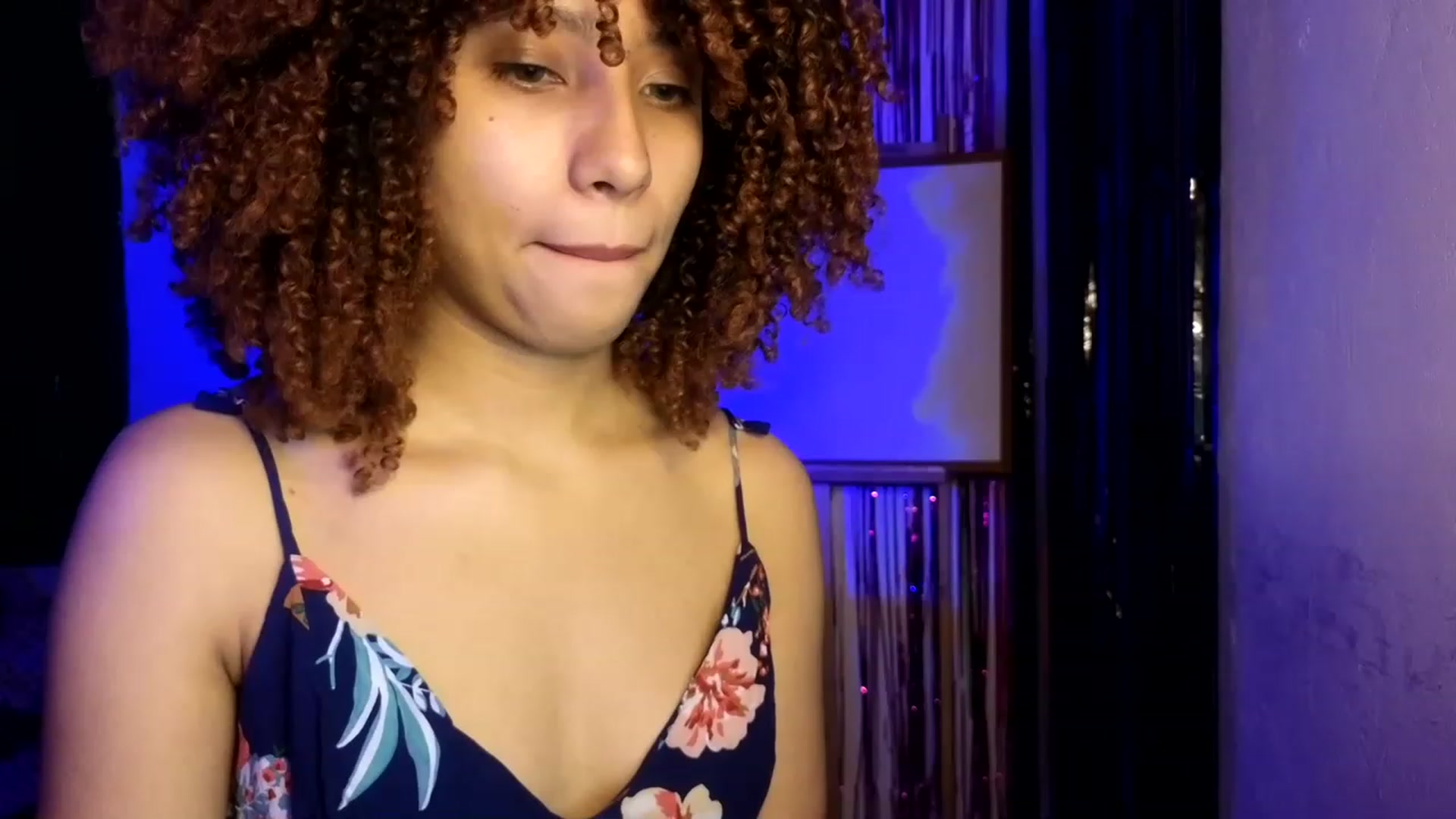 Gallery image thumbnail from Cofewithmilk's myfreecams stream on, 05/05/2023, 24:01 image 18 of 20