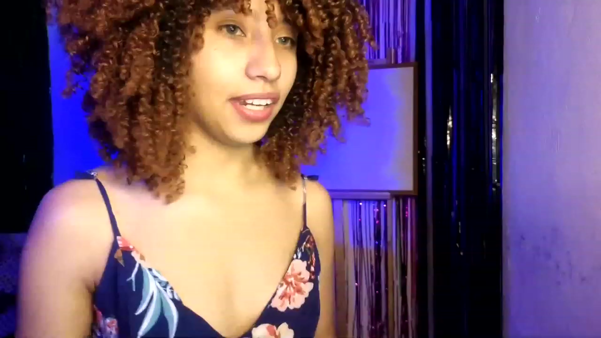 Gallery image thumbnail from Cofewithmilk's myfreecams stream on, 05/05/2023, 24:01 image 19 of 20