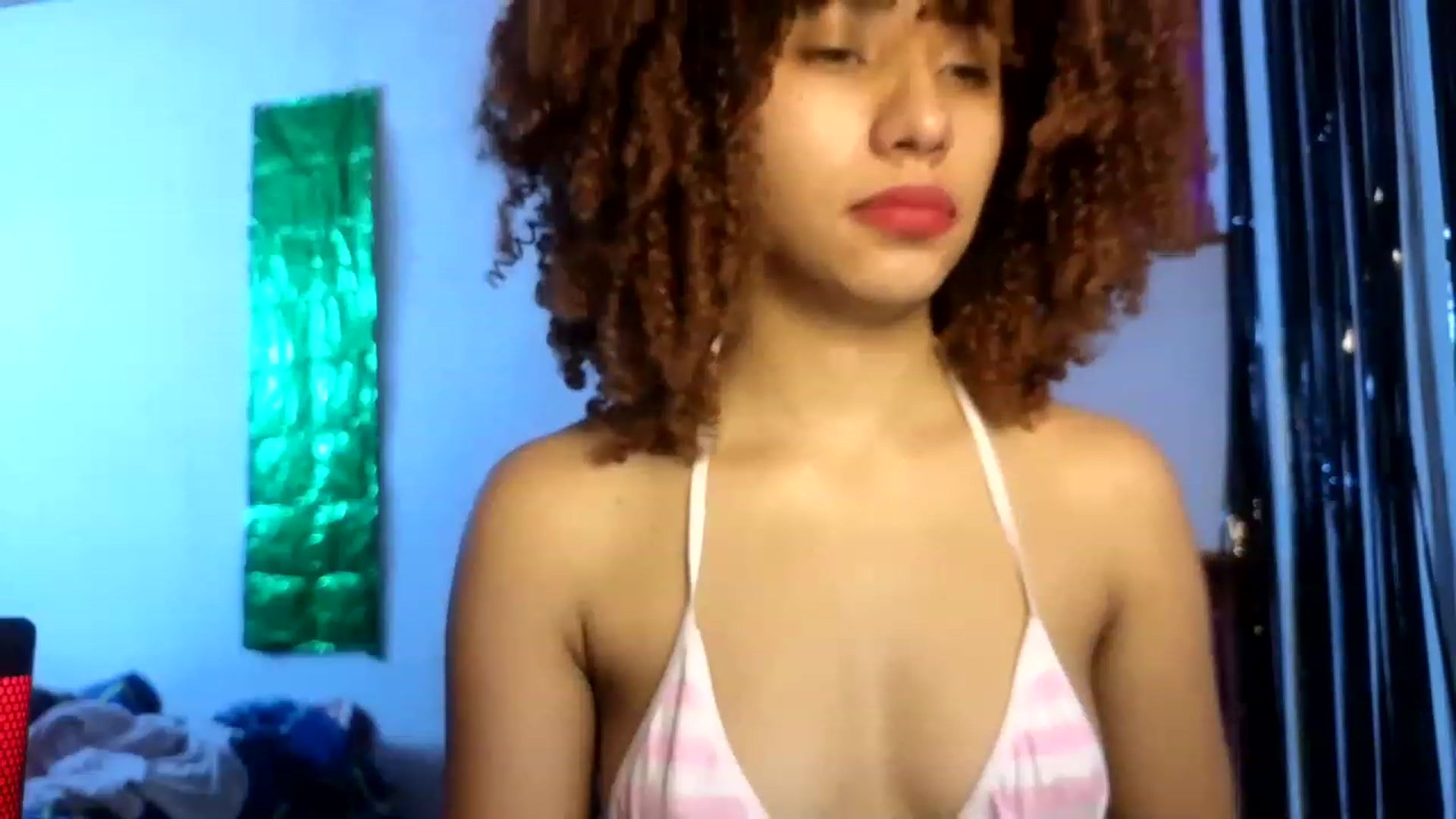 Gallery image thumbnail from Cofewithmilk's myfreecams stream on, 05/06/2023, 18:58 image 4 of 20