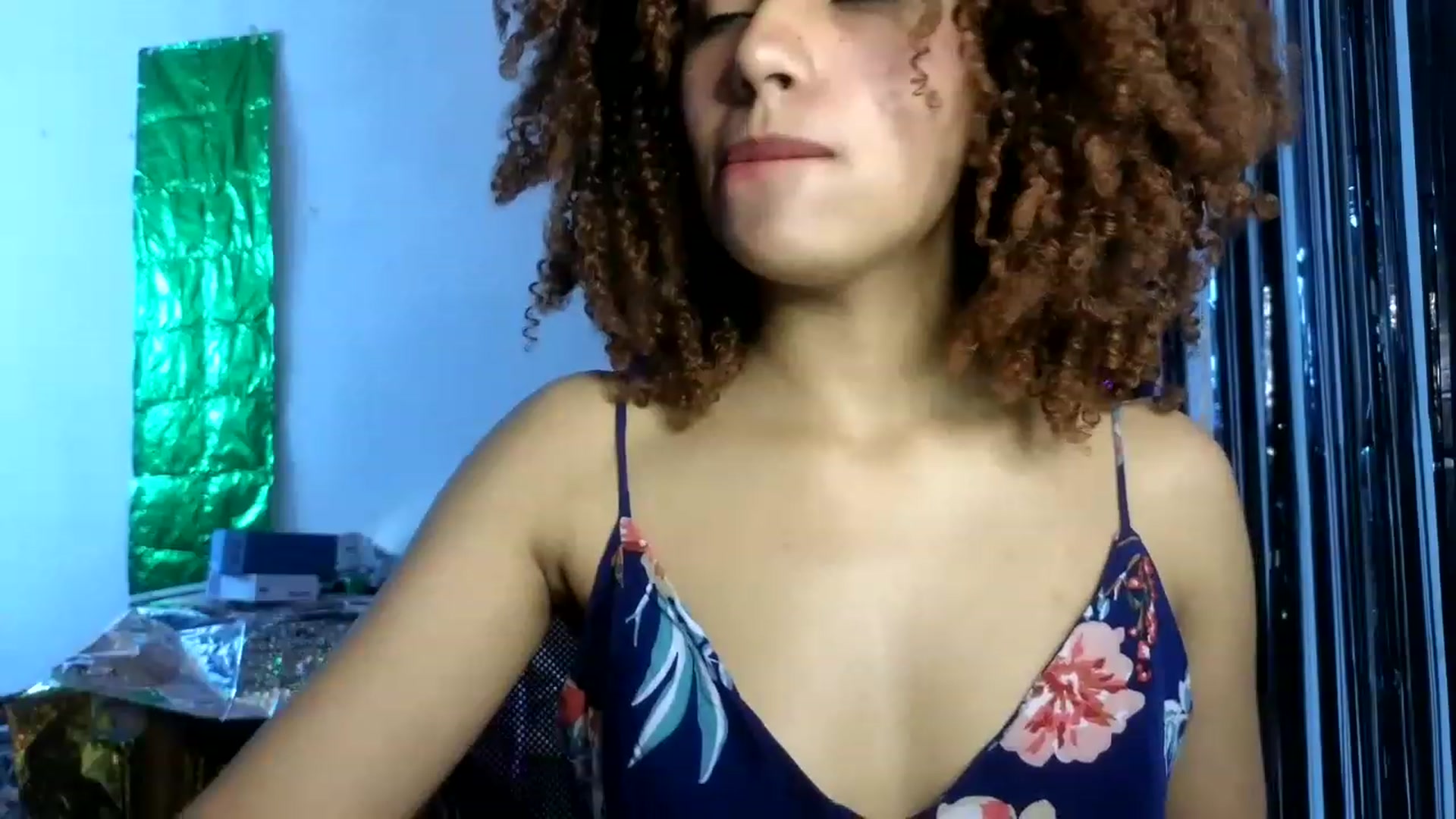 Gallery image thumbnail from Cofewithmilk's myfreecams stream on, 05/11/2023, 19:04 image 18 of 20