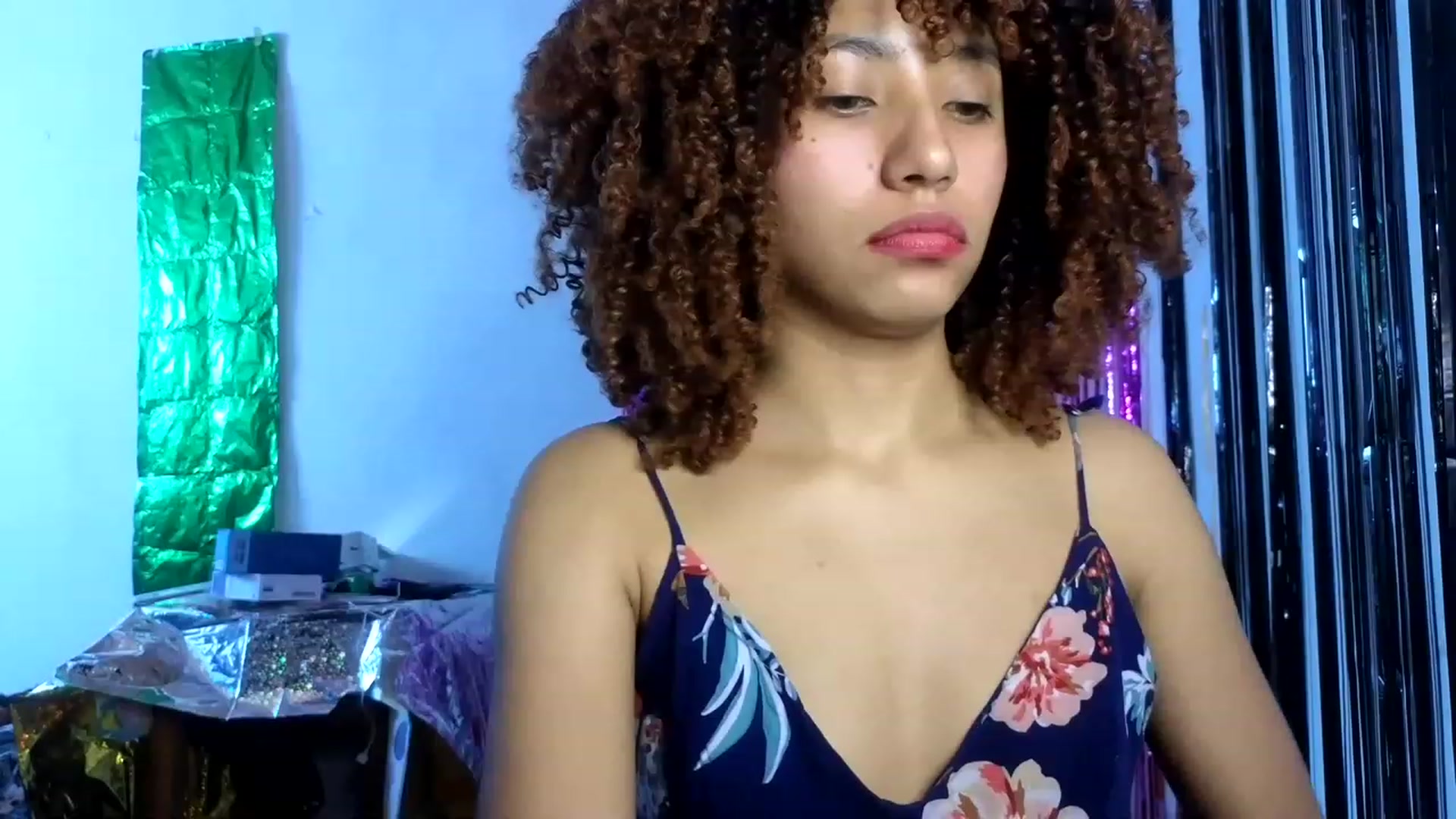 Gallery image thumbnail from Cofewithmilk's myfreecams stream on, 05/11/2023, 19:04 image 19 of 20