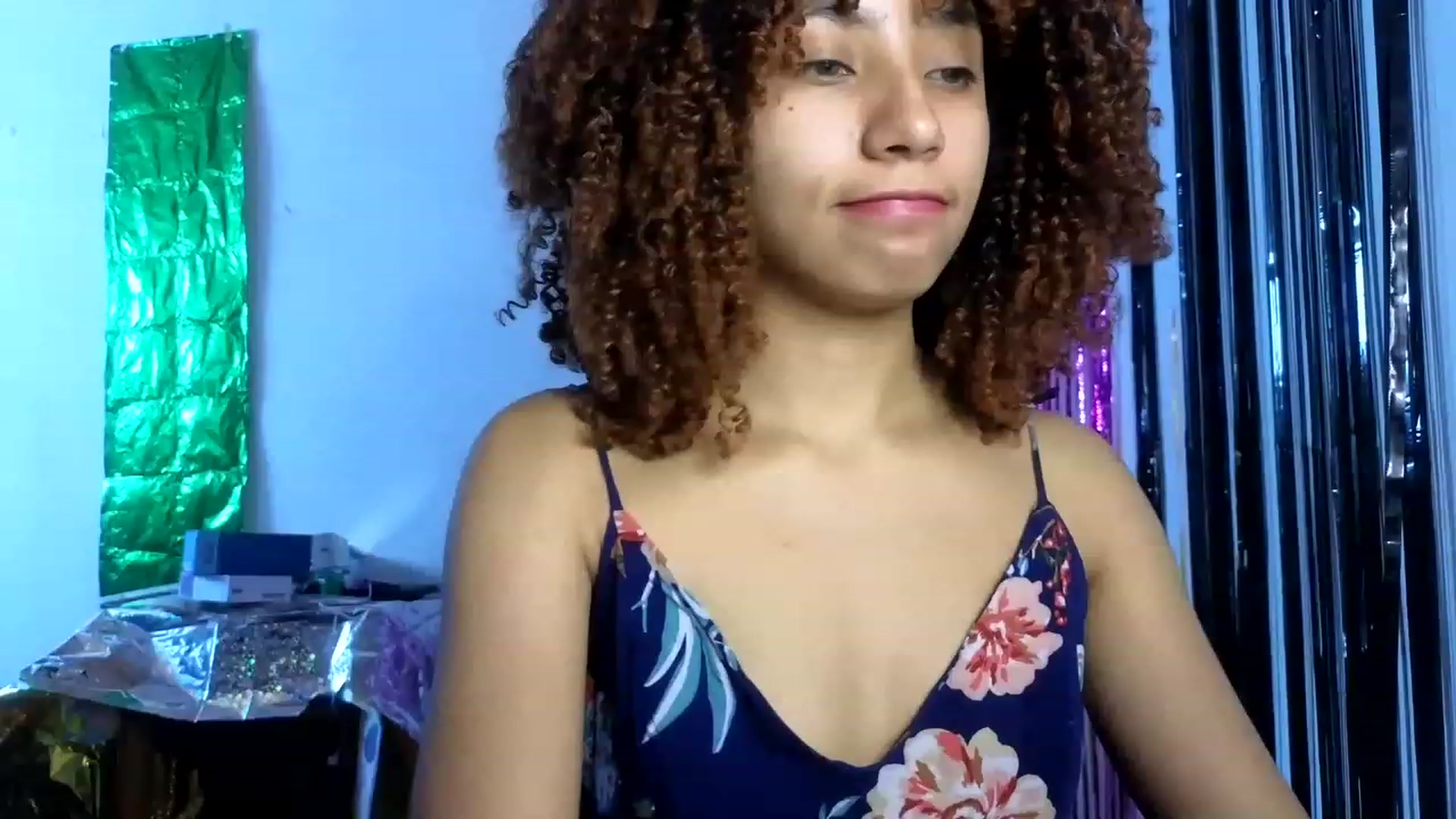 Gallery image thumbnail from Cofewithmilk's myfreecams stream on, 05/11/2023, 19:04 image 13 of 20