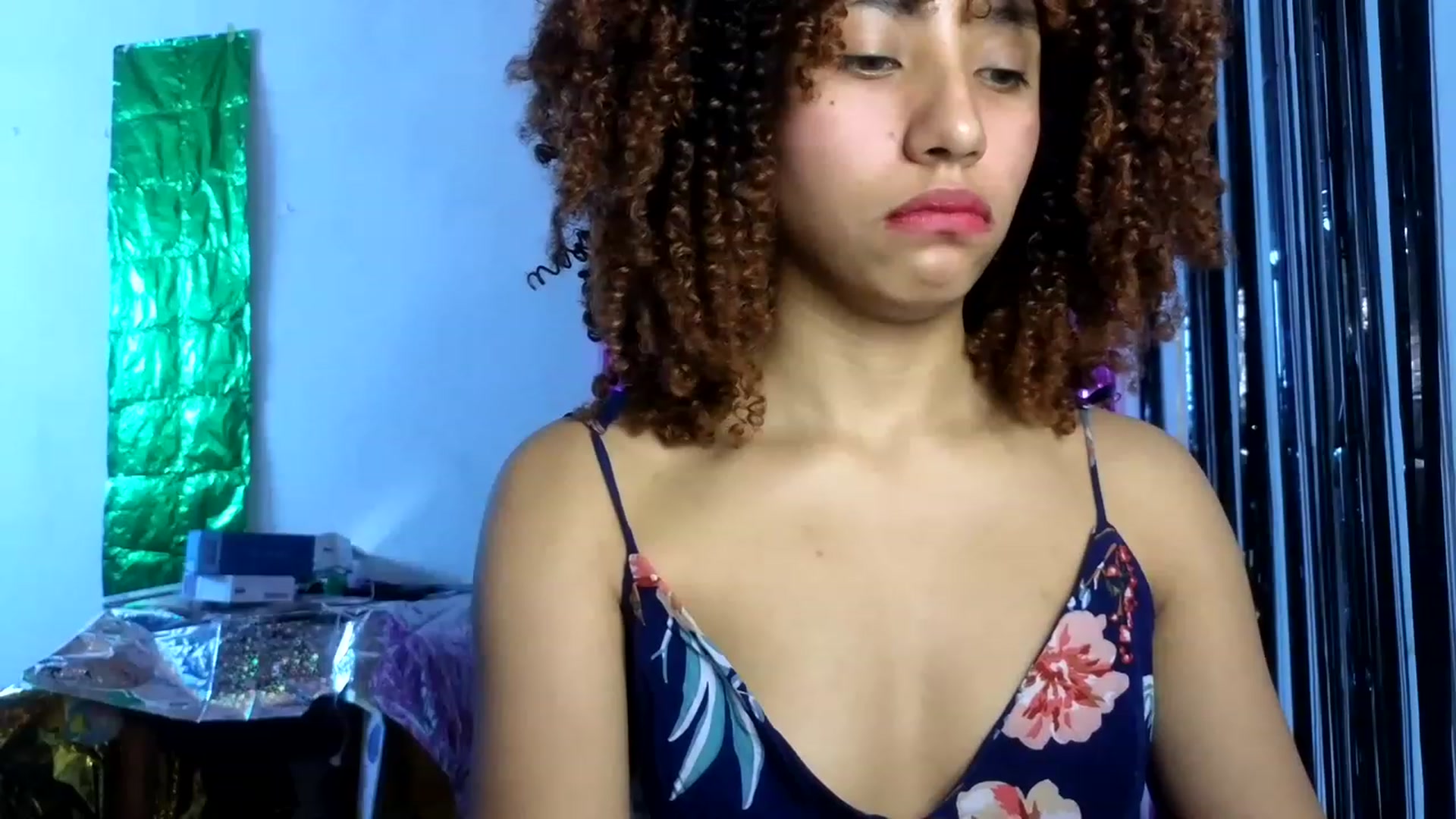 Gallery image thumbnail from Cofewithmilk's myfreecams stream on, 05/11/2023, 19:04 image 15 of 20