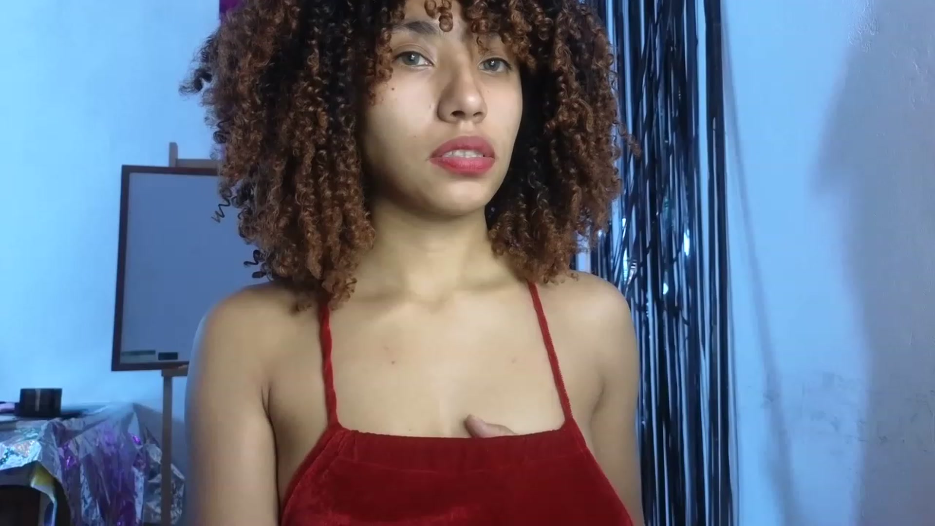 Gallery image thumbnail from Cofewithmilk's myfreecams stream on, 05/15/2023, 19:02 image 1 of 20