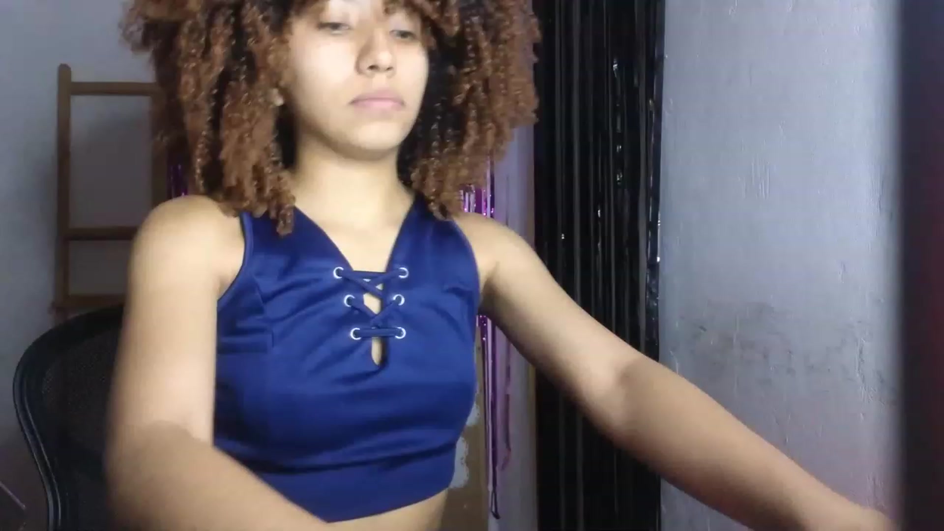 Gallery image thumbnail from Cofewithmilk's myfreecams stream on, 05/19/2023, 01:03 image 1 of 20