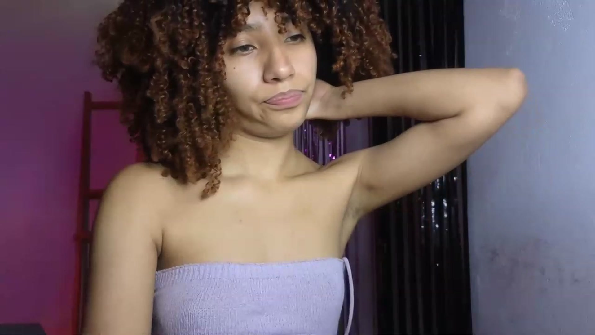 Gallery image thumbnail from Cofewithmilk's myfreecams stream on, 05/23/2023, 24:02 image 19 of 20