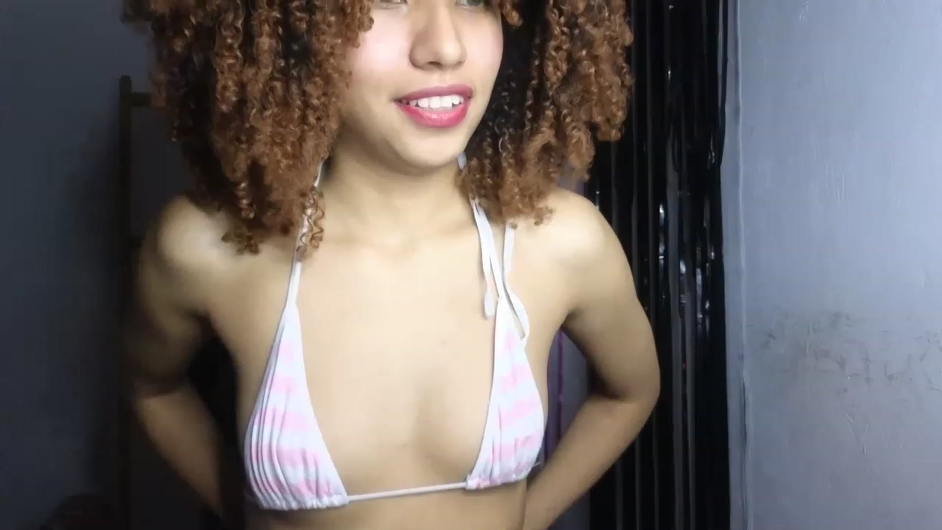 Gallery image thumbnail from Cofewithmilk's myfreecams stream on, 05/24/2023, 03:09 image 2 of 20