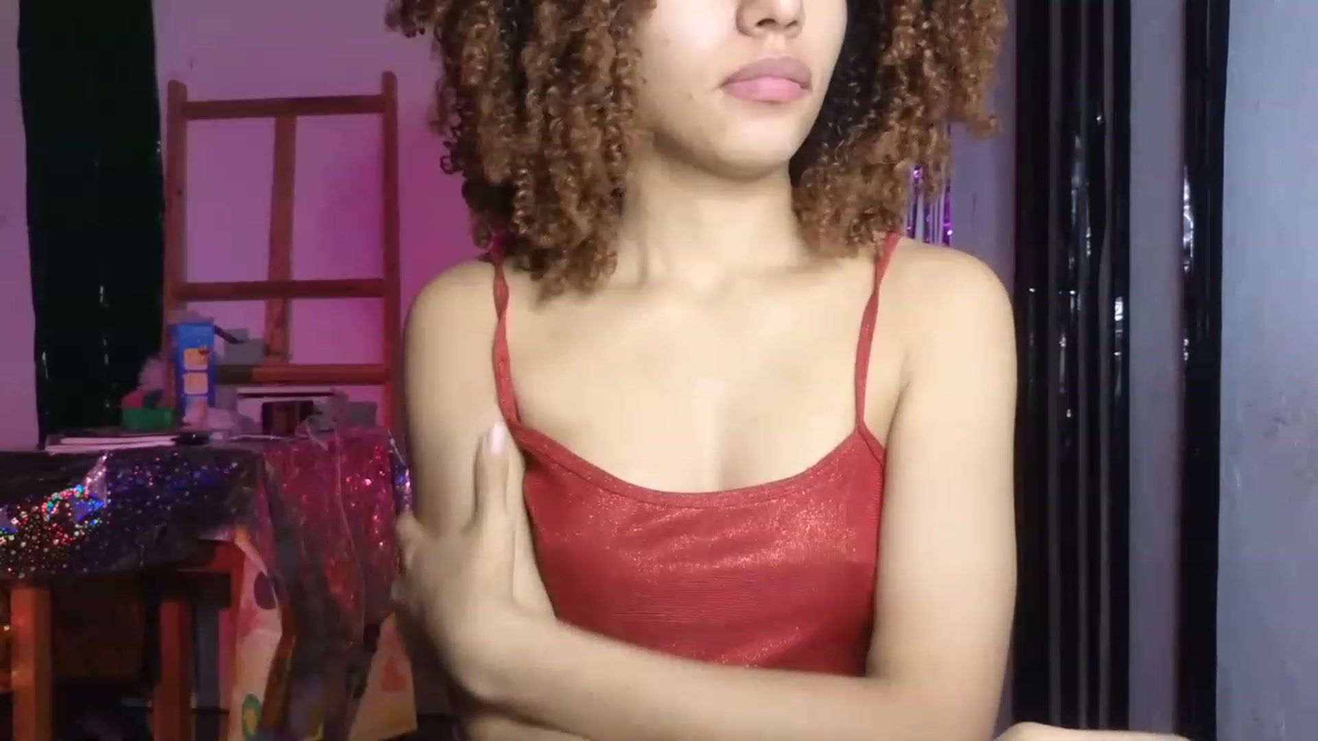 Gallery image thumbnail from Cofewithmilk's myfreecams stream on, 05/26/2023, 02:11 image 18 of 20