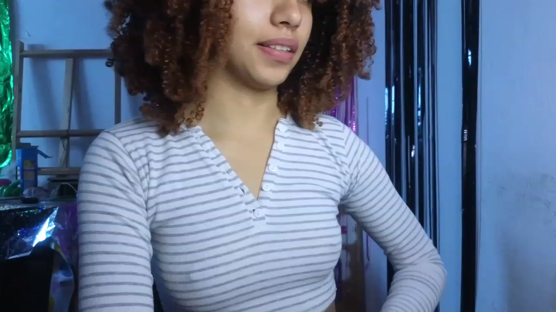 Gallery image thumbnail from Cofewithmilk's myfreecams stream on, 05/27/2023, 18:11 image 19 of 20