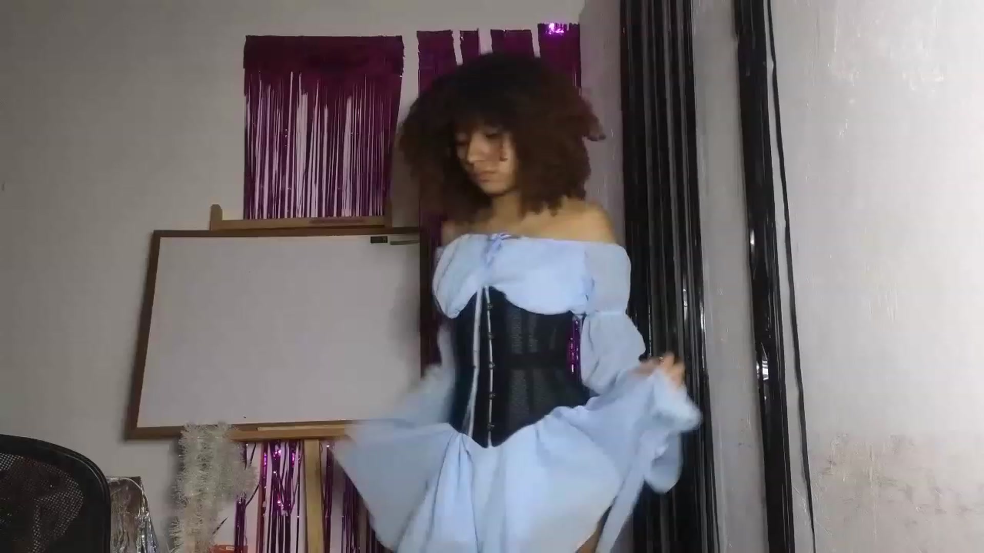 Gallery image thumbnail from Cofewithmilk's myfreecams stream on, 06/04/2023, 03:03 image 7 of 20