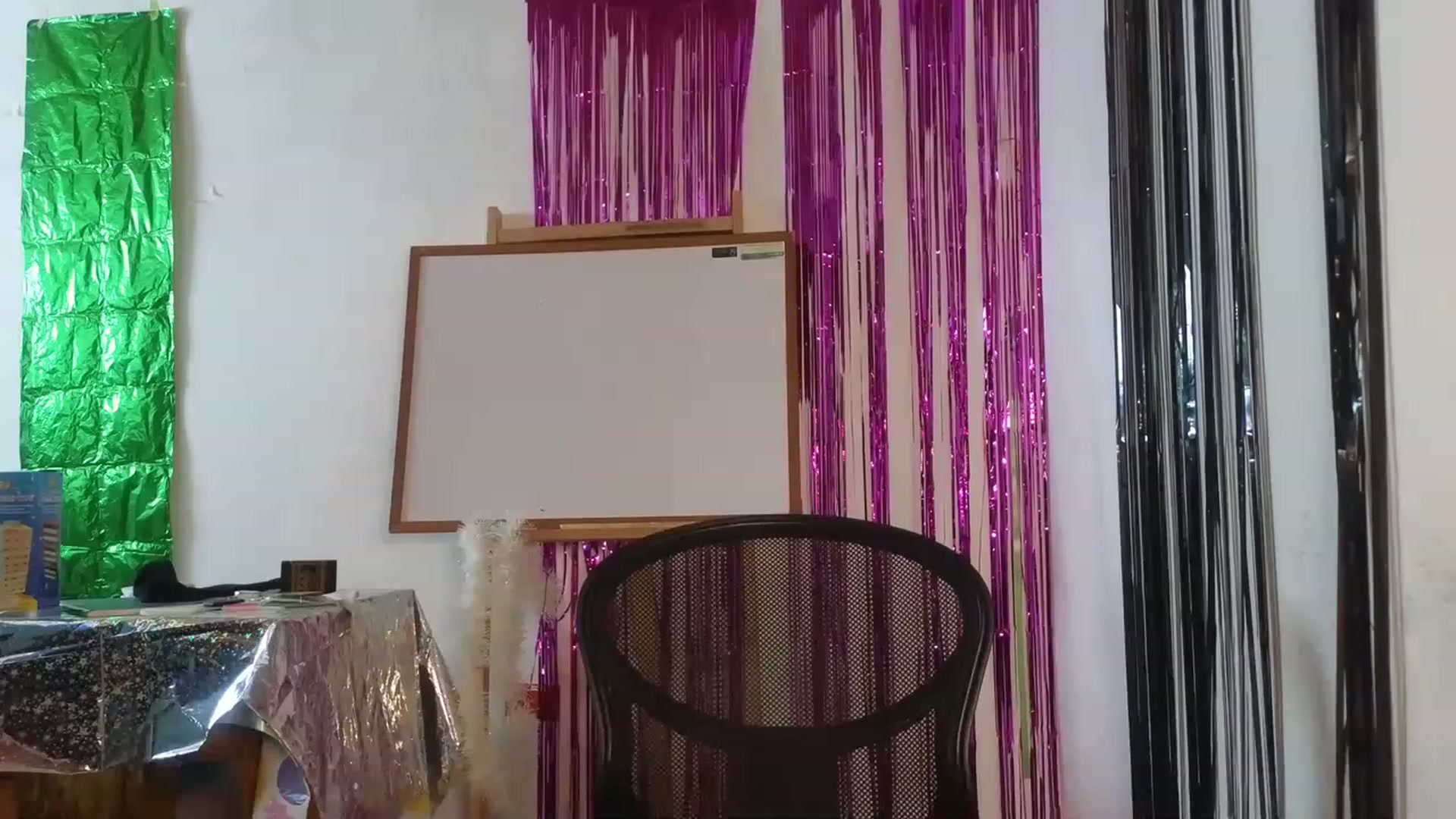 Gallery image thumbnail from Cofewithmilk's myfreecams stream on, 06/06/2023, 15:58 image 17 of 20