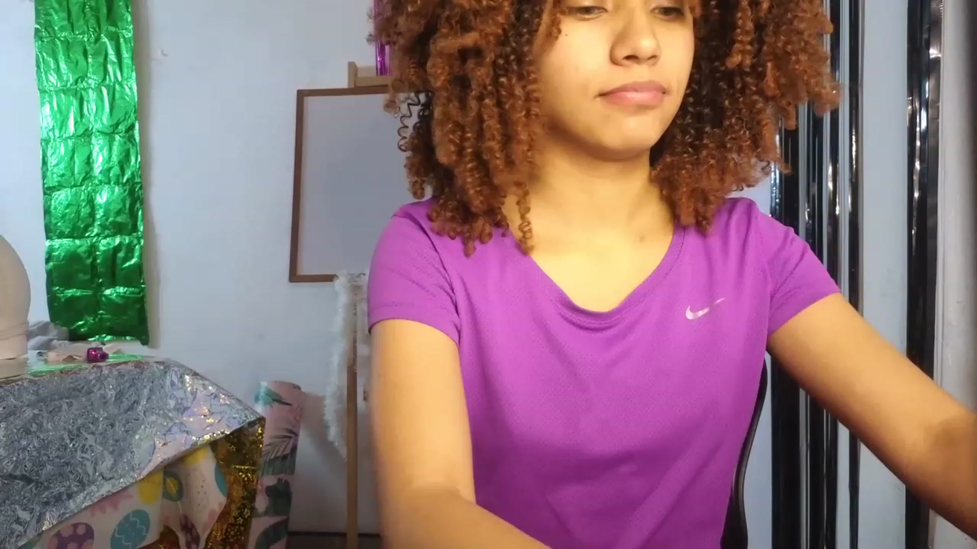 Gallery image thumbnail from Cofewithmilk's myfreecams stream on, 06/07/2023, 15:19 image 3 of 20