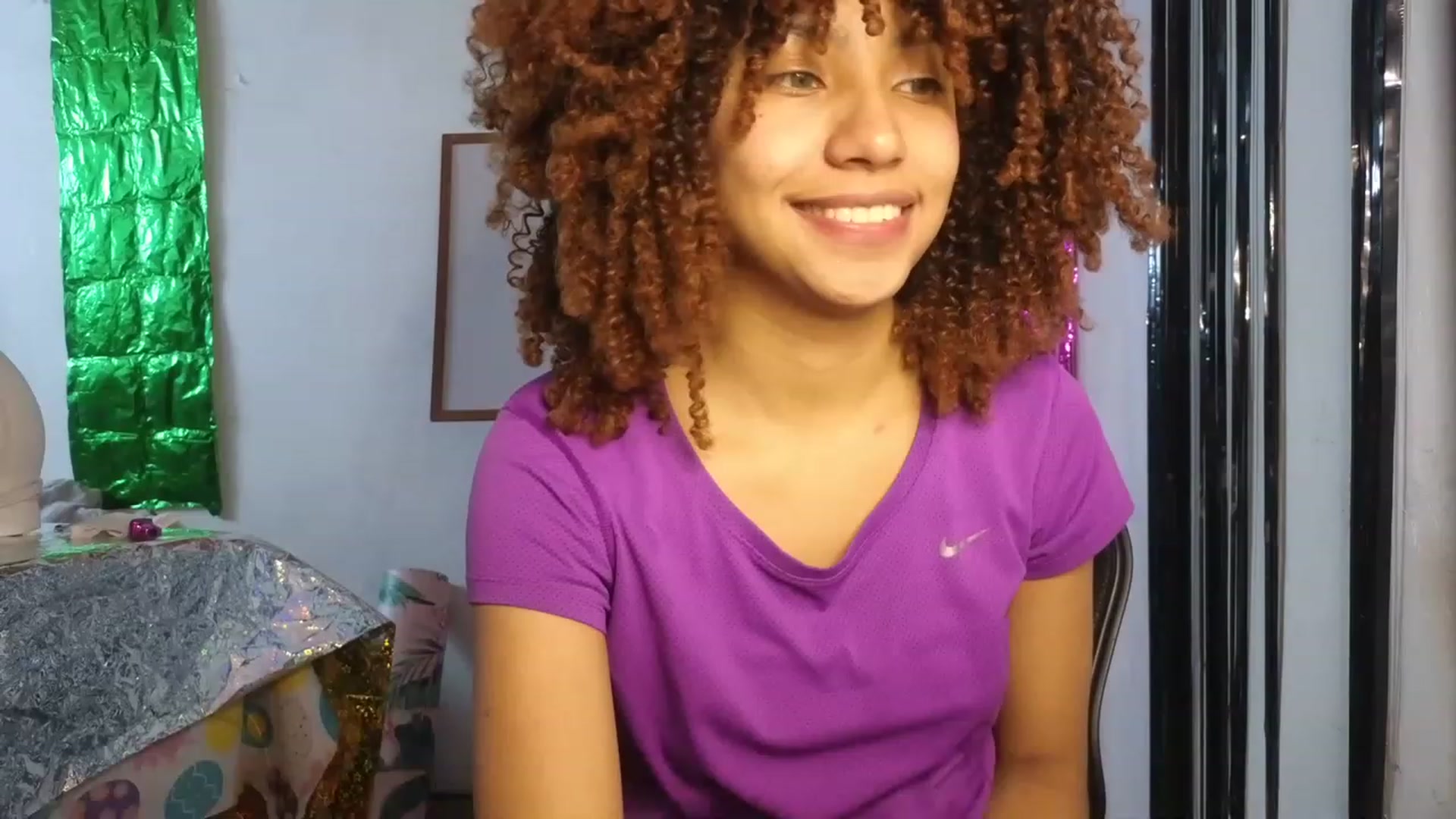 Gallery image thumbnail from Cofewithmilk's myfreecams stream on, 06/07/2023, 15:19 image 2 of 20