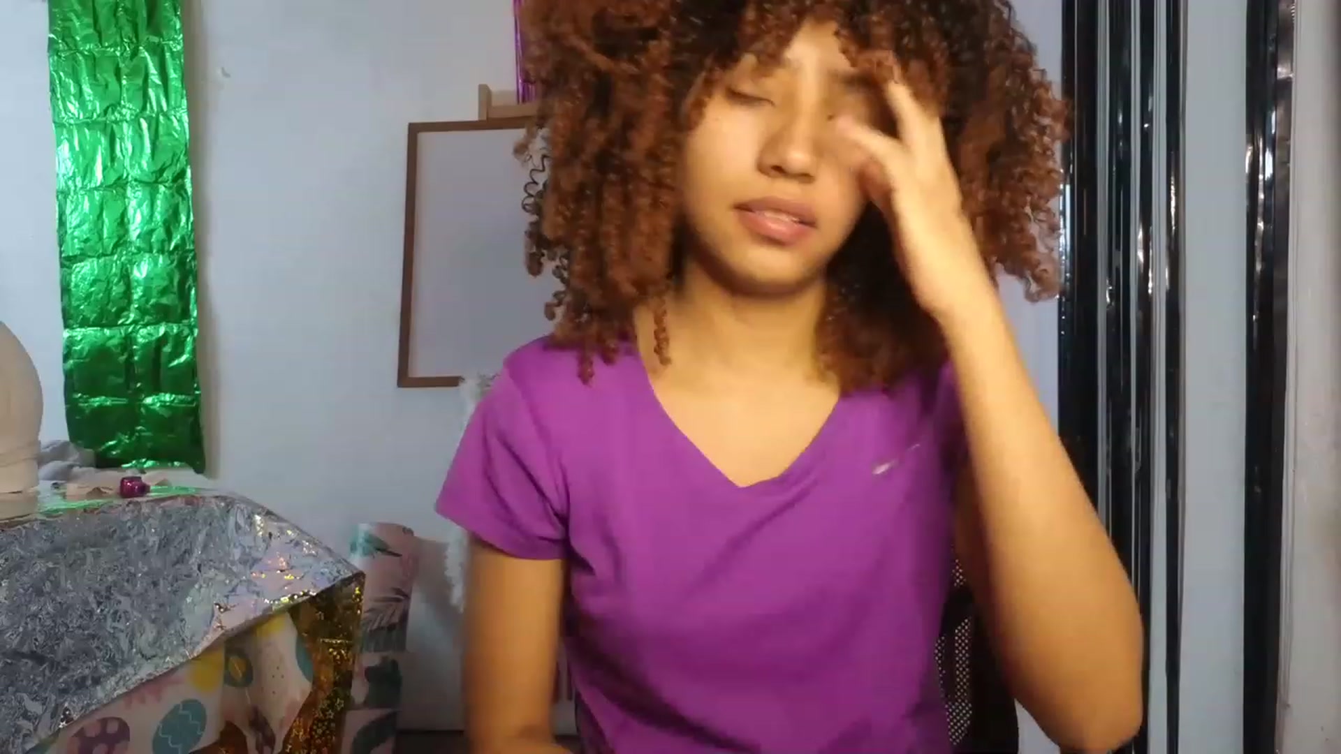 Gallery image thumbnail from Cofewithmilk's myfreecams stream on, 06/07/2023, 15:19 image 6 of 20